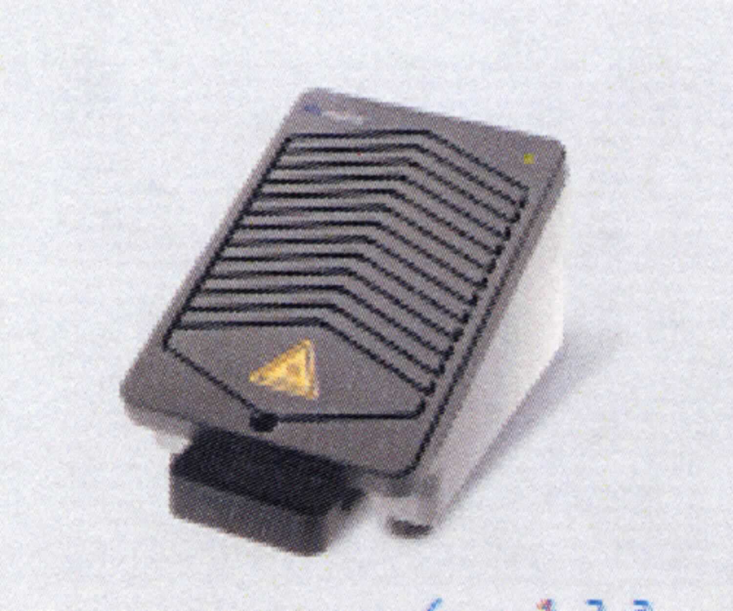 Sog. pfm Cassette Trimming System CTS 500
- in Form eines Laborgerätes aus Aluminium-Heizplatte mit elektrischem Heizelement
  und Ablaufrinnen, Auffangwanne sowie Temperatursensor, in einem Tischgehäuse
  (Geräteabmessugen: B x T x H: 140 x 210 x 120 mm) aus eloxiertem Aluminium mit
  Betriebs-LED und vier Standfüßen (Abbildung siehe Anlage),
- zum Abschmelzen von überschüssigem Paraffin von sog. Kunststoff-Einbettkassetten
  durch Wärmeeinwirkung (Betriebstemperatur bis +80°C) -kennzeichnende Haupt-
  tätigkeit- und zum genauen Messen der Temperatur im histologischen Labor.

"Apparat, auch elektrisch beheizt, zum Behandeln von Stoffen durch auf einer Temperaturveränderung beruhende Vorgänge (Erwärmen), keine Ware der TARIC-Codes 8419 1100 00 bis 8419 8930 00 (Kombination aus Wärmeeinheit -kennzeichnende Haupttätigkeit- und Temperatursensor) - sog. Kassetten-Trimm-System"