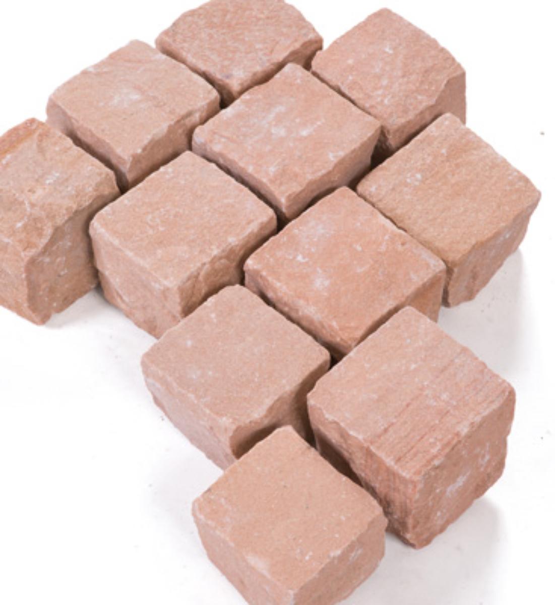 Angaben:
Pflastersteine ARAVALLI; Bearbeitung: allseits gespalten; Material: Sandstein; Farbe: terracotta-orange.

Befund:
Pflastersteine, aus Naturstein.