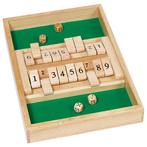 Nach den Angaben der Antragstellerin handelt es sich um ein Gesellschaftsspiel in Form eines Würfelspiels, sog. "Art.-Nr.: 56897 - Shut the Box", bestehend aus
- einem ca. 33,5 x 23,5 x 4 cm großen Holzkistchen, innen am Boden
   mit grünem Scherstaub ausgekleidet
-- mittig befinden sich zwei gegenüber angeordnete Reihen mit neun hochklappbaren Holzklötzchen,
    die einseitig mit den Ziffern von 1 - 9 bedruckt sind
- und vier Würfeln aus Holz, jeweils mit 1 bis 6 Punkten bedruckt
- gemeinsam mit einer Spielanleitung in einem bunt bedruckten Pappkarton für den Einzelverkauf
  aufgemacht.

Ziel des Spiels ist es, möglichst viele oder alle Ziffern durch entsprechendes Würfeln der Zahlen
zuzuklappen. Gewonnen hat der Mitspieler, der es schafft, alle Ziffern zuzuklappen.
Bleiben Ziffern aufgeklappt, werden diese zusammengezählt und es gewinnt der Mitspieler mit der
geringsten Summe.

Die Ware ist zolltarifrechtlich als "Gesellschaftsspiel, anderes als in den Codenummern 9504 2000 00 0
bis 9504 9010 00 0 erfasst" einzureihen.