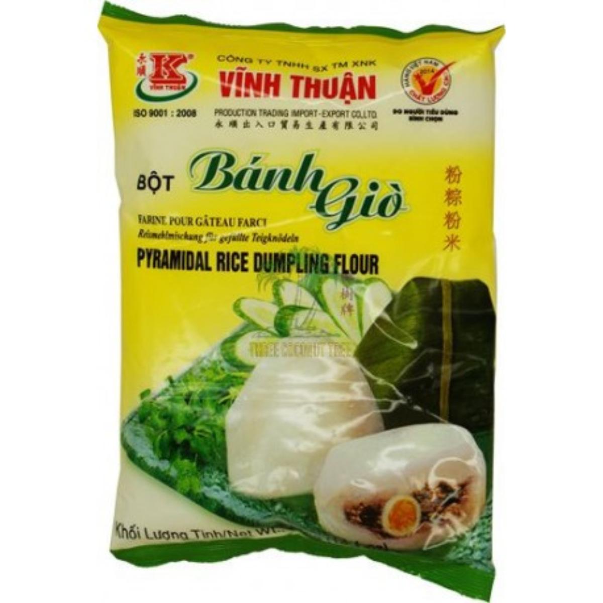 Antragsangaben: Mehlmischung für Dumpling Dampfbrötchen; Zutaten: Reisstärke, Tapiokastärke.

Beschaffenheit des zur vZTA DE 25243/16-1 vorgelegten Warenmusters: weißes, feines Pulver mit leicht knirschendem Griff; Geschmack: schwach nach Getreidemehl; Aufmachung: buntbedruckter, in mehreren Sprachen beschrifteter Folienbeutel mit weißem Klebeetikett mit Angaben in Deutsch. Etikettaufdruck (auszugsweise): "Reismehlmischung für gefüllte Dampfbrötchen; Zutaten: Reisstärke, Tapiokastärke; Inhalt: 400 g".
Ergebnis der mikroskopischen Untersuchung (Wasserpräparat): hauptsächlich intakte Reisstärke und vereinzelt intakte Tapiokastärke festgestellt.

Aschegehalt i. Tr. (nach der Warenbeschaffenheit): 1,6 GHT oder weniger; Stärkegehalt i. Tr. (nach der Warenbeschaffenheit): mehr als 45 GHT.

Die Ware weist nach den Beschaffenheitsmerkmalen, insbesondere dem Proteingehalt, nicht den Charakter von Reisstärke, sondern von Reismehl auf. Sie ist damit unter Anwendung der AV 3b) in die Codenummer 1102 9050 der KN einzureihen.

Mehl von anderem Getreide als Weizen oder Mengkorn, anderes, von Reis.