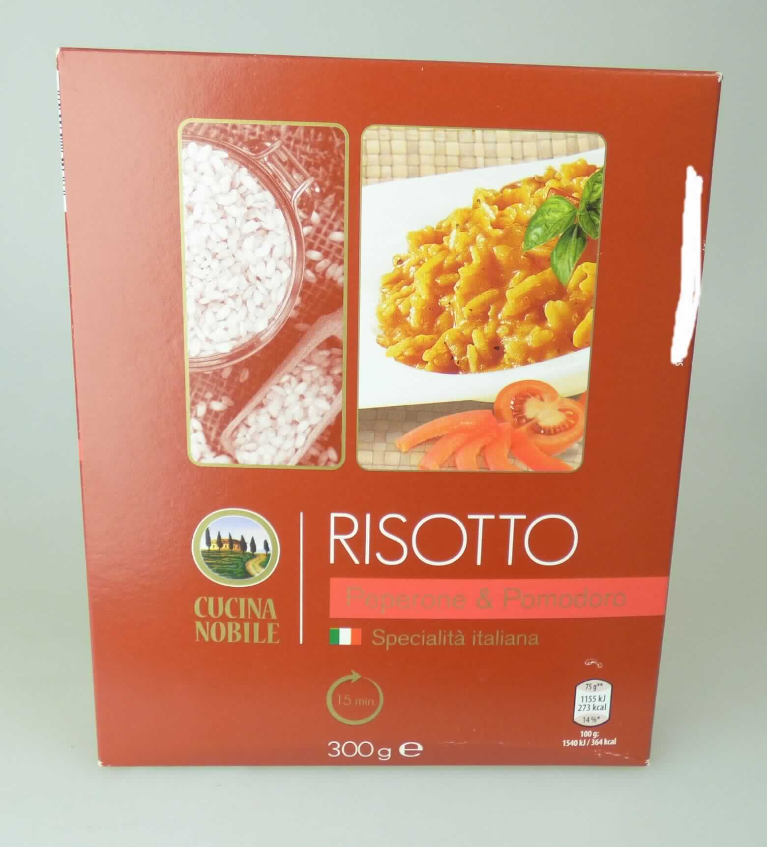 Risotto mit Paprika und Tomaten

Antragsangaben:
Risotto - Paprika und Tomate

Beschreibung des vorgelegten Warenmusters (in Originalumschließung):
Bedruckter Faltkarton mit Angaben zum Erzeugnis (Trockenfertiggericht mit Reis, Tomaten, Paprika und Würz-
mischung; 2 x 150 g), zu den Zutaten (siehe Feld 8) und zur Zubereitung (Beutelinhalt zu 500 ml kaltem Wasser 
geben, aufkochen lassen und ca. 15 Minuten garen, bis das Wasser vollständig aufgesogen ist oder in der 
Mikrowelle 15 Minuten bei 800-900 Watt garen); darin zwei Portionsbeutel mit einem Gemisch aus Reis und 
einem rötlichen, mit getrockneteten Paprika- und Lauchstücken durchsetzten Pulver.

Getreide in Form von Körnern oder anders bearbeiteten Körnern, durch Mischen mit anderen Zutaten zubereitet, 
anderweit weder genannt noch inbegriffen, auf der Grundlage von Reis.