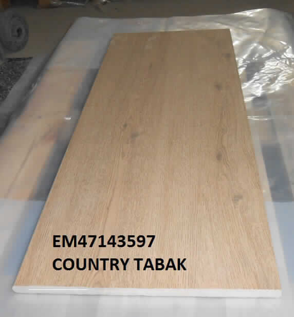 Bodenplatten, sog. Trittplatten aus EMPEROR®, mit Oberfläche R11, gesägten Seiten und Vorderseite
mit Rundkante, Foto siehe Anlage,
- ein Warenmuster wurde nicht vorgelegt; die Einreihung erfolgt anhand der Antragsangaben,
- in unterschiedlichen Farben und Abmessungen:
- - ca. 100 cm (Länge) x 40 cm (Breite) x 2 cm (Dicke),
- - ca. 120 cm (Länge) x 40 cm (Breite) x 2 cm (Dicke),
- keramisches Erzeugnis; nach der Formgebung gebrannt; tonmineralhaltiges Material enthaltend,
- - laut Antrag mit einem Wasseraufnahmekoeffizienten von weniger als 0,5 %.

"Bodenplatten, andere als solche der Unterpositionen 6907 30  und 6907 40, mit einem Wasserauf-
 nahmekoeffizienten von weniger als 0,5 %"