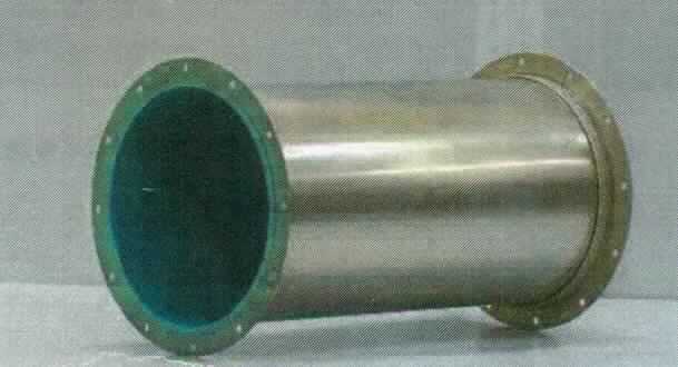 Rohrverbindungsstück aus Stahl

Bei der Ware handelt es sich um ein Rohrverbindungsstück aus nicht rostendem Stahl (AISI 304 u.a.) in einer Länge von 1200 mm und einem Durchmesser von 630 mm. Die Länge überschreitet den doppelten Durchmesser damit nicht um mehr als zweimal.
Der Artikel ist an der Innenseite mit Teflon beschichtet und weist an beiden Enden Flanschanschlüsse auf.
Das Erzeugnisse wird als Rohrverbindungsstück in Entlüftungsanlagen verbaut.


Die Ware ist als anderes Rohrverbindungsstück  aus nicht rostendem Stahl, anderes, in den TARIC-Code 7307 2980 90 einzureihen.