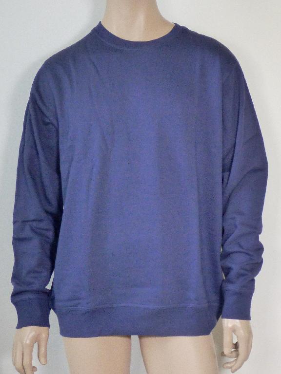 Pullover, sog. Sweatshirt Herren, Größe M, Foto siehe Anlage,
- in einem Polybeutel verpackt,
- aus ca. 1,2 mm dicken, einfarbigen Gewirken aus laut Antrag 70 % Baumwolle und 30 % Polyester
  (synthetische Chemiefasern); u. a. aufgrund der Gewirkedicke kein Unterziehpulli,
- über den Schritt reichend (Rückenlänge: ca. 74 cm),
- mit einem runden Halsausschnitt mit gerippt gewirkter Randeinfassung,
- ohne Öffnung und ohne Verschluss,
- ohne Hinweise auf den Trägerkreis (unisex),
- mit langen Ärmeln, an den Ärmelenden mit angesetzten, doppelt gearbeiteten, verengenden
  Bündchen,
- am unteren Rand mit einem angesetzten, doppelt gearbeiteten, verengenden Bund.

"Pullover, aus Gewirken, aus Baumwolle, kein Unterziehpulli, für Frauen"