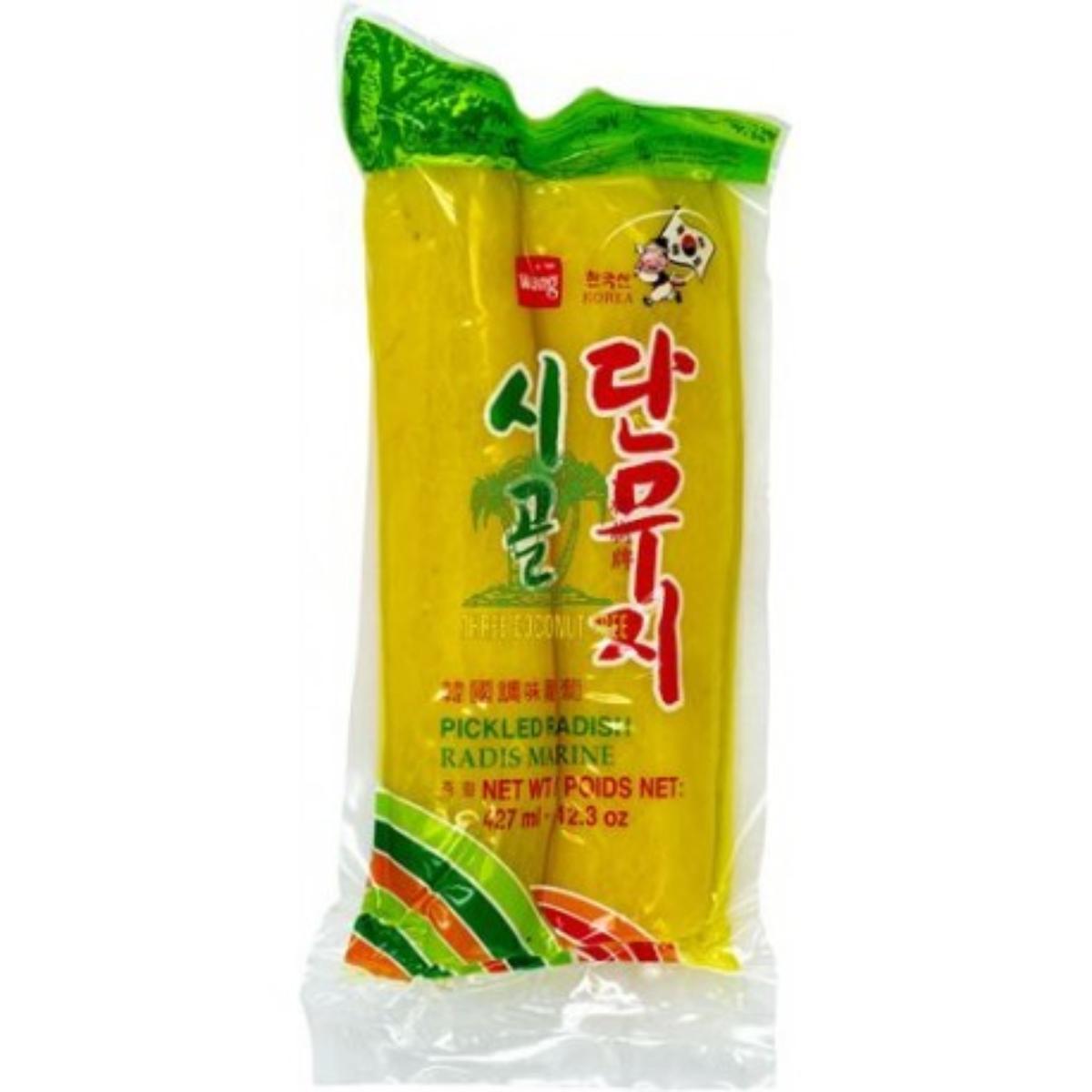 Antragsangaben (als zutreffend unterstellt): Rettich, halbiert, eingelegt, mit Süßungsmitteln (350 g).

Beschaffenheit des zur vZTA DE 26094/16-1 vorgelegten Warenmusters: gelber, bissfester, halbierter Rettich (ca. 21 cm lang, Durchmesser ca. 5 cm), süßlich und leicht säuerlich schmeckend, in wenig schwach trüber, gelber Lake. Aufmachung: in einem verschweißten, bedruckten Originalfolienbeutel mit deutschem Zusatzetikett. Aufdruck (auszugsweise): "Pickled Radish, Nettogewicht: 350 g".
Gehalt an freier flüchtiger Säure i. S. der ZAnm 1 zu Kap 20 (gemäß Angabe): weniger als 0,5 GHT

Anderes Gemüse, anders als mit Essig oder Essigsäure zubereitet oder haltbar gemacht, nicht gefroren, ausgenommen Erzeugnisse der Position 2006, anderes als in den UPos 2005 1000 bis 2005 9960 genannt, keine Karotten, nicht in Form von Pulver, kein Fleisch enthaltend, anderes.