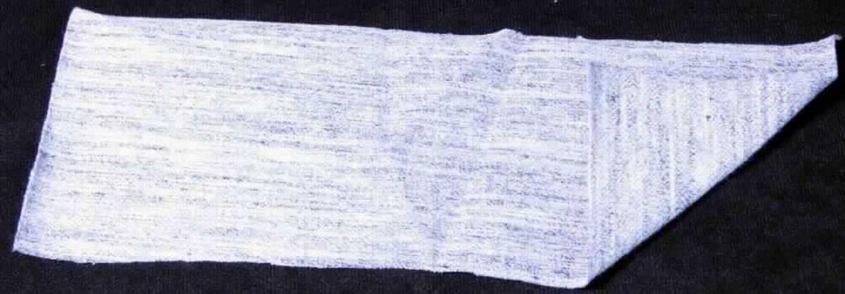 Kuliergewirke, sog. Pique Melange weiss, Art. 090232-0001-0203, Foto siehe Anlage, 
- als Meterware, mit einer Breite von laut Antrag 183 cm, 
- laut Untersuchungsergebnis:
-- aus Baumwolle, synthetischen Chemiefasern (laut Antrag Polyester) und Elastomergarnen, 
-- die Antragsangaben von 85 GHT Baumwolle, 12 GHT Polyester und 3 GHT Elastolefin (Elastomergarn) können 
   als zutreffend angesehen werden,
-- buntgewirkt (melierte Garne),
- ohne Flor- oder Schlingenoberfläche,
- keine Kautschukfäden enthaltend, 
- zur Herstellung von Oberbekleidung bestimmt.

"Gewirke, anderes als solche der Positionen 6001 bis 6005, aus Baumwolle, buntgewirkt"