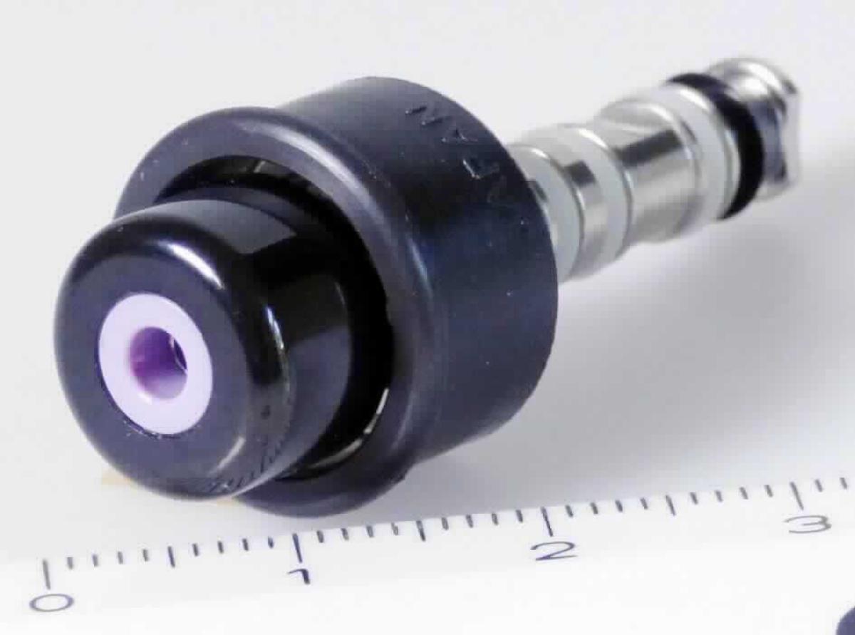 Das sog. Luft/Wasser Ventil für medizinische Endoskopie (Art.OF-B188), besteht aus einem speziell geformten, rohrförmigen Metallkörper, der am unteren Ende offen und mit Dichtungen versehen ist. Oben ist es mit einem Kunststoffdruckknopf  zur Betätigung bzw. Öffnung des Luft- bzw. Wassereinlasses im Instrumentenkanal eines Endoskops ausgerüstet.

Das Erzeugnis ist als "Armaturähnlicher Apparat für Rohr- oder Schlauchleitungen, nicht von den Unterpositionen 8481 10 bis 8481 8087 sowie den TARIC-Codes 8481 8099 30 bis 8481 8099 70 erfasst " einzureihen.