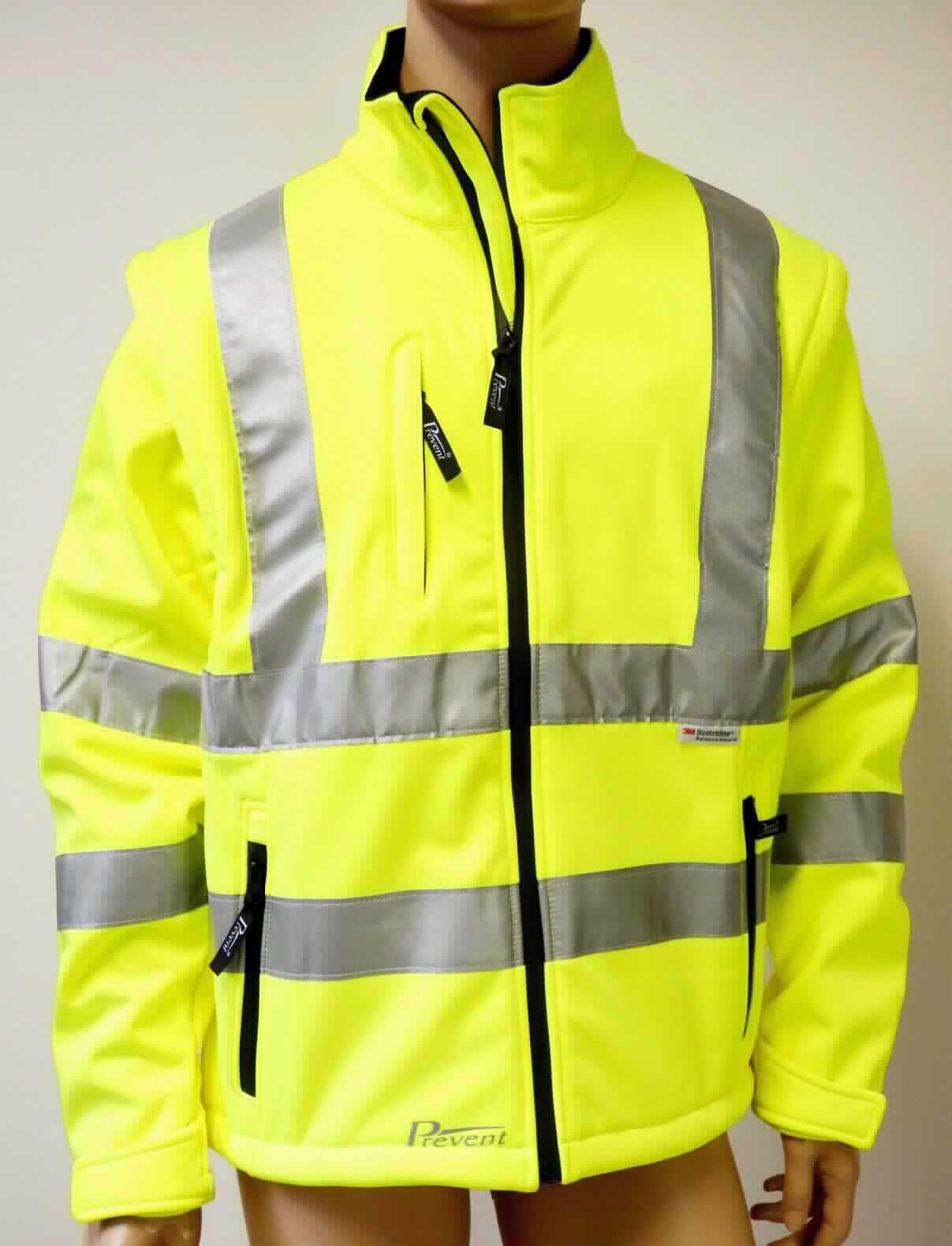 Blouson, sog. Soft-Shell Warnschutzjacke, Art. 8060G, Größe L, Foto siehe Anlage,
- aus einem ca. 3,0 mm dicken, zweilagigen Flächenerzeugnis aus laut Antrag 100 % Polyester
  (synthetische Chemiefasern); mit einer Außenlage aus einfarbigen Gewirken und einer Innenlage aus
  einfarbigen, einseitig (Innenseite) gerauten Gewirken; beide Lagen sind durch Kleben miteinander verbunden,
- über den Schritt reichend (Rückenlänge: ca. 75 cm),
- mit einem Stehkragen,
- vorn mit einer durchgehenden Öffnung mit einem bis in die Kragenspitzen reichenden Reißverschluss,
  am Kragenrand mit einer kurzen Überlappung von rechts über links (Frauenkleidung),
- mit langen, mittels Reißverschluss abnehmbaren Ärmeln, die über den unteren Rand des Kleidungsstücks
  hinausreichen; an den Ärmelenden mit einem Klettverschlussriegel zu verengen,
- mit ca. 5 cm breiten, reflektierenden Streifen ausgestattet,
- mit zwei eingesetzten Taschen mit Reißverschluss unterhalb der Taille,
- am unteren Rand mit einem Kordelzug zu verengen,
- erfüllt die Merkmale zur Einreihung als Blouson, somit keine Jacke der Position 6104.

"Blouson, aus Gewirken, für Frauen, aus Chemiefasern"
