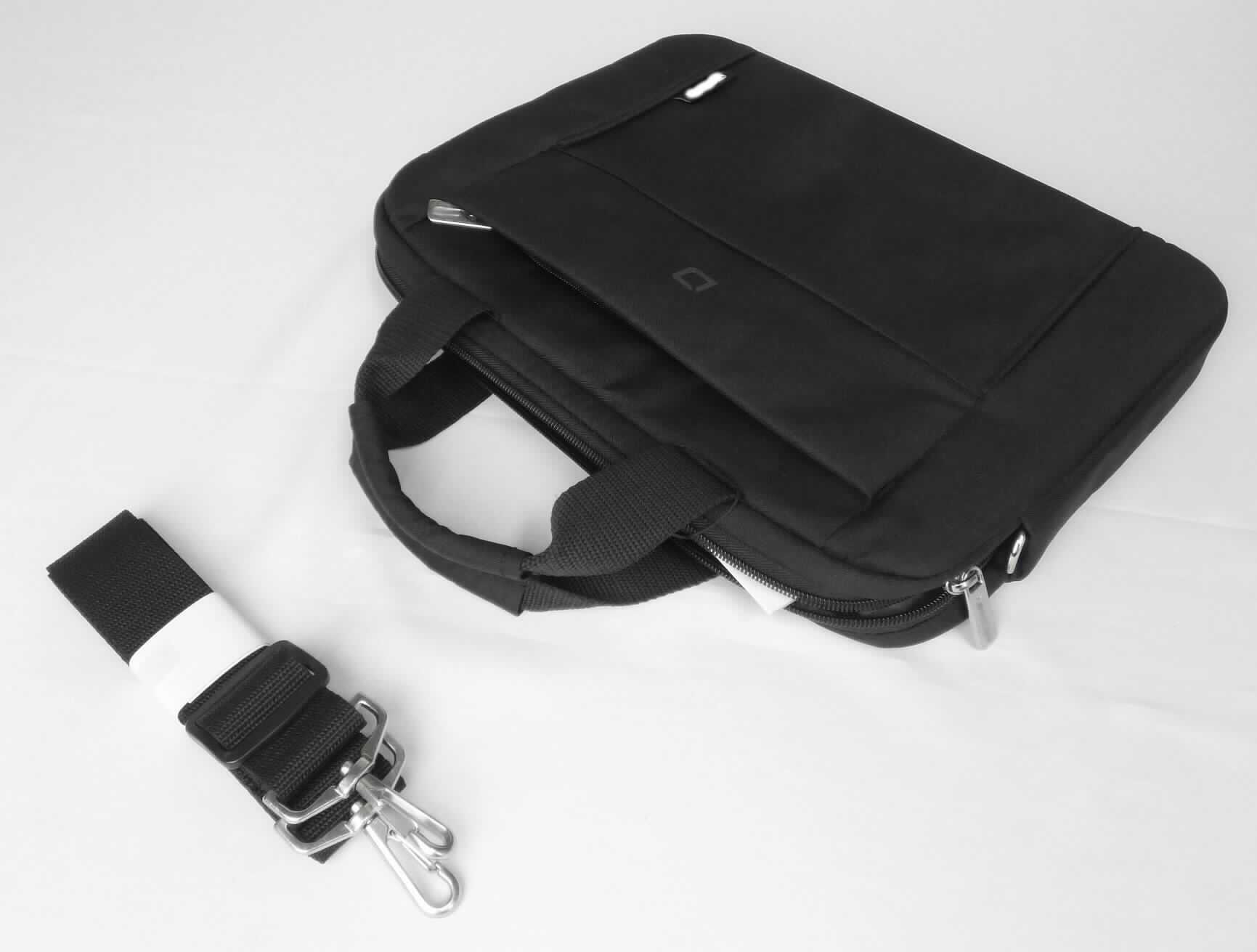 Aktentaschenähnliches Behältnis, Notebooktasche, sog. Tasche für MacBooks und Ultrabooks (Slim Case Base 
11 - 12,5"), Abbildung siehe Anlage, 
- mit einer Außenseite vollständig aus Spinnstoffen, 
- mit zwei gepolsterten Handtragegriffen und einem abnehmbaren, verstellbaren Schultertragegurt, 
- auf der Vorderseite mit einem Reißverschlussfach mit drei Einsteckfächern und einer Stiftlasche, 
- auf der Rückseite mit einem eingesetzten Einsteckfach mit Klettverschluss, 
- mit einem gepolsterten Hauptfach; mit einem entlang des oberen Randes verlaufenden Reißverschluss zu öffnen, 
- innen ohne Einteilung oder Ausstattung, gefüttert, 
- mit den Abmessungen von ca. 34 (B) x 25 (H) x 5 (T) cm, 
- keine Hinweise auf Handarbeit.

"Aktentaschenähnliches Behältnis, mit einer Außenseite aus Spinnstoffen, nicht handgearbeitet"