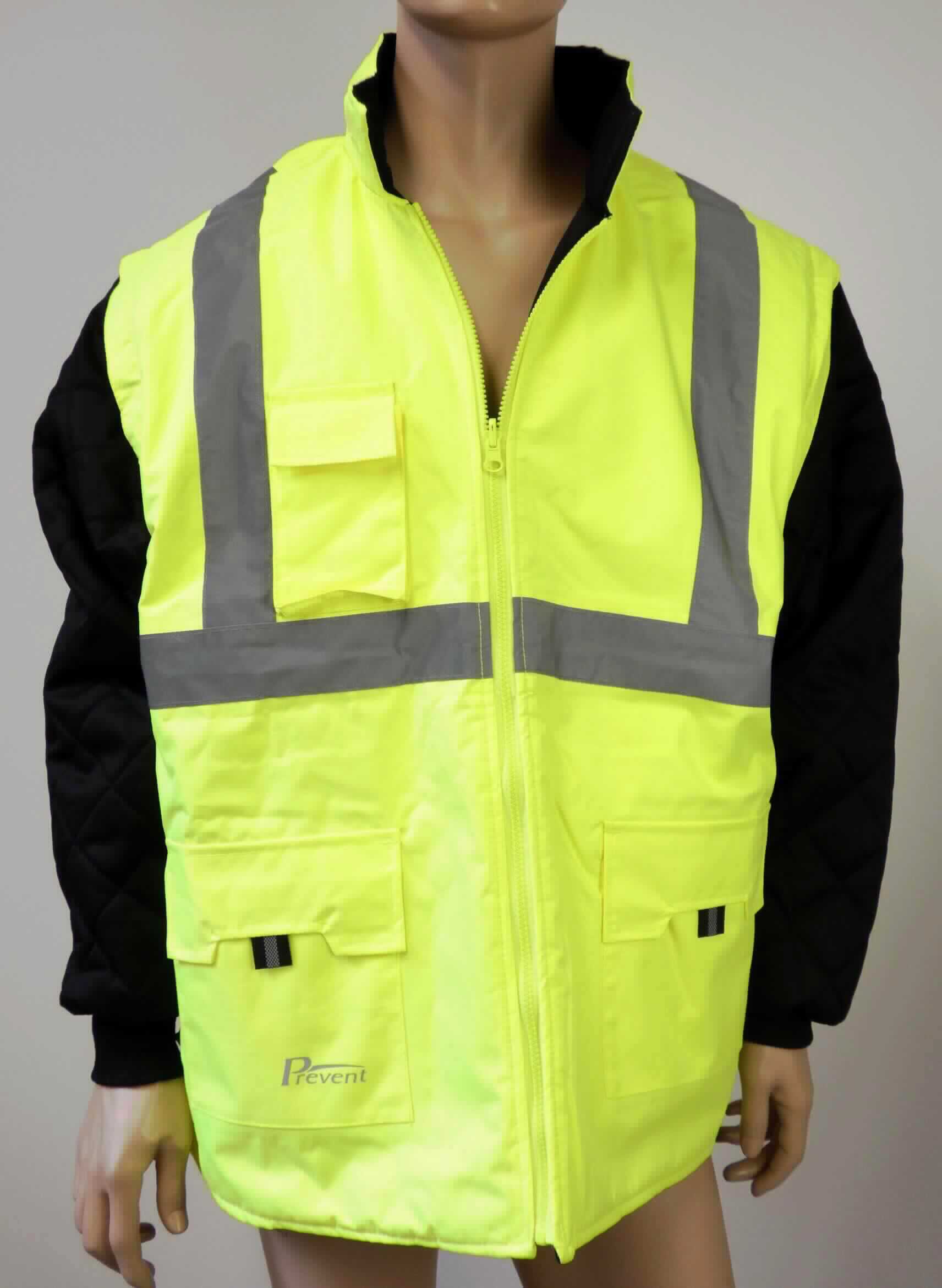 Zwei miteinander verbundene Kleidungsstücke, bestehend aus einem Mantel (Außenteil) und einem anorak-ähnlichen Kleidungsstück (Innenteil), sog. PREVENT-Warnschutzparka gelb, Artikel 3160, Größe XXL,
Foto siehe Anlage,
- beide Teile sind durch einen Reißverschluss miteinander verbunden, aber auch separat tragbar,
- anorakähnliches Kleidungsstück:
-- Vorder- und Rückenteil:
--- aus einfarbigen, etwa 0,3 mm dicken, einseitig (Innenseite) wahrnehmbar mit Kunststoff (kein Zellkunststoff) 
    überzogenen Geweben der Position 5903; versteppt wattiert gefüttert,
-- Ärmel:
--- aus einem versteppten Verbunderzeugnis der Position 5811 mit einer Außenlage aus Gewebe und einer
    Innenlage aus Wattierungsstoff,
-- über den Schritt reichend (Rückenlänge: ca. 80 cm),
-- mit einem Umlegekragen,
-- vorn mit einer durchgehenden Öffnung mit Reißverschluss,
-- ohne Hinweise auf den Trägerkreis (unisex),
-- mit langen, abnehmbaren Ärmeln; an den Abschlüssen mit verengenden Bündchen aus Gewirken,
-- mit einer schmalen aufgesetzten Brusttasche und zwei aufgesetzten Taschen unterhalb der Taille,
-- mit etwa 5 cm breiten, reflektierenden Streifen ausgestattet,
-- am unteren Rand gesäumt,
-- nach dem Umfang bestimmen die Gewebe der Position 5903 den Charakter des Kleidungsstücks.

"Kleidung aus Erzeugnissen der Position 5903, aus Geweben, andere als in den Unterpositionen 6210 20 und
 6210 30 genannte, für Frauen"