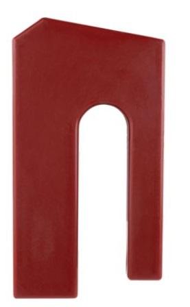 Sog. Metall-Leitungssuchgerät, im Wesentlichen bestehend aus einem U-förmigen Kunststoffgehäuse (144 x 82 x 25 mm, 110 g), das mit einem Drehschalter, einer LED-Anzeige, einem Schiebeschalter für die Betriebsmodi, einem Summer sowie mit einem Batteriefach ausgestattet ist (zur äußeren Form: siehe Abbildung in der Anlage).
Das Multifunktionsgerät dient gleichermaßen dem Auffinden von Metallen (Modus "M") sowie dem Auffinden von spannungführenden elektrischen Leitungen (Modus "V"). Das Prüfergebnis wird jeweils durch die LED und den Summer angezeigt. 
Eine kennzeichnende Haupttätigkeit ist nicht ermittelbar. 
Die Ware ist mit einer Bedienungsanleitung (De-minimis-Regel) in einem Blister verpackt. 
Die Ware wird als "Gerät zum Messen oder Prüfen elektrischer Größen (Spannung), ohne Registriervorrichtung, nicht für zivile Luftfahrzeuge bestimmt, nicht von den Unterpositionen TARIC) 9030 1000 00 und 9030 3320 90 erfasst" eingereiht.