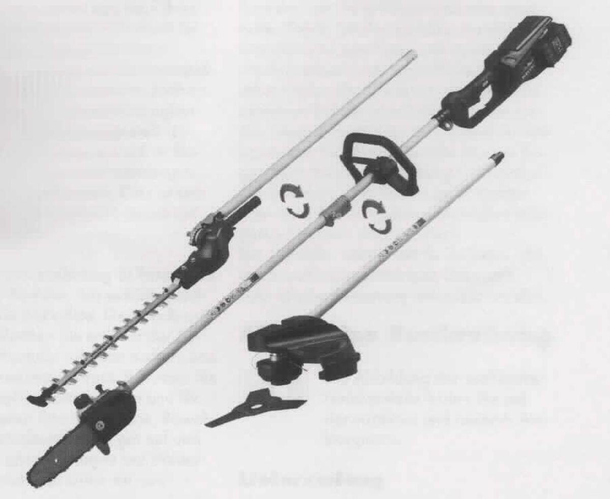 Akku-Kombigerät PKGA 40 - Li A1
- in Form eines von Hand zu führenden Werkzeugs mit eingebautem Elektromotor, Akku,
  Bedienelementen, Tragegriff, Heckenscherenaufsatz, Hochentasteraufsatz und 
  Trimmeraufsatz, geliefert mit zwei Innensechskantschlüssel (SW 4 mm, SW 5 mm),
  zwei Montageschlüssel (SW 10 mm, SW 19 mm) und einem Schraubenzieher
  (Abbildung siehe Anlage),
- zum Entasten von Bäumen, Schneiden von Hecken, Freischneiden sowie Trimmen
  des Rasens,
- in einer gemeinsamen Verkaufsumschließung mit Ölflasche, Montagematerial
  und Bedienungsanleitung (Beipack).
Das Kombigerät bestimmt den Charakter des Ganzen.

"Von Hand zu führendes Werkzeug mit eingebautem Elektromotor, keine Ware der TARIC-Codes
8467 2110 00 bis 8467 2290 00, zum Betrieb ohne externe Energiequelle (Multifunktionsgerät zum Entasten von Bäumen, Schneiden von Hecken und Trimmen des Rasens -ohne kennzeichnende Haupttätigkeit-, in Warenzusammenstellung in Aufmachung für den Einzelverkauf mit nicht charakterbestimmendem Beipack) - sog. Kombigerät"