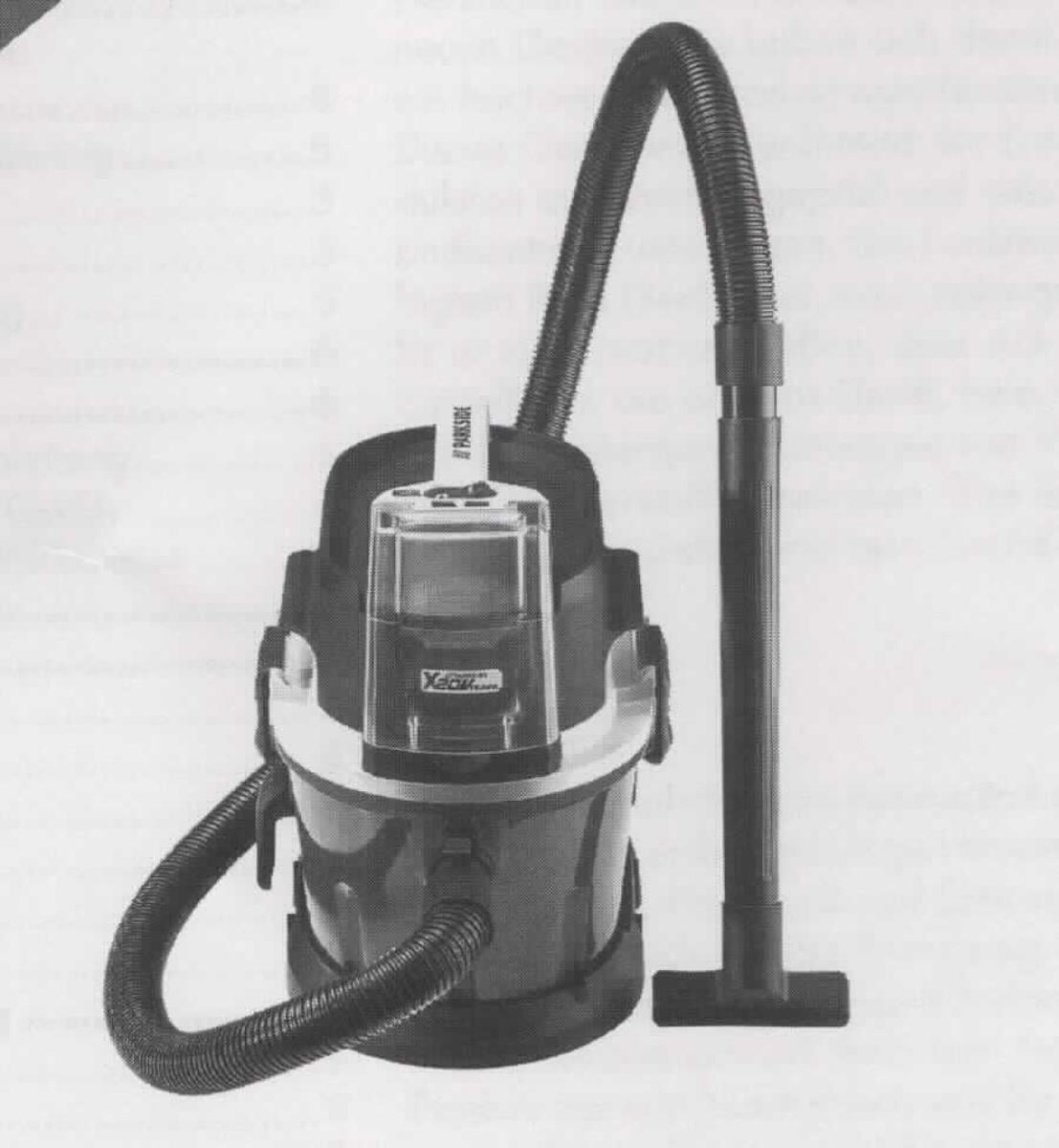Nass- und Trockensauger PNTSA 20-Li A1,
- bestehend aus einem Gehäuse mit Bügelgriff, eingebautem Elektromotor, Gebläse,
  Schmutzbehälter (Fassungsvermögen: 10 l), Saugstutzen, Saugschlauch, 
  Bodendüse, Akkumulator, Aufstecksystem für Zubehör (Abbildung siehe Anlage),
- mit einer Leistung von 90 Watt, 
- zum Aufsaugen von nassem und trockenem Schmutz sowie Flüssigkeiten 
  - kennzeichnende Haupttätigkeit - und zum Blasen von Schmutz,
- in einer gemeinsamen Verkaufsumschließung mit Beipack (dreiteiliges Saugrohr,
  Wandhalterung, Befestigungsschrauben, Fugendüse, Haushaltsdüse, Papierfilterbeutel, 
  Ladegerät und Betriebsanleitungen).
Der Nass- und Trockensauger bestimmt den Charakter der Warenzusammenstellung.

"Staubsauger mit eingebautem Elektromotor, mit einer Leistung von weniger als 1500 W
 und einem Fassungsvermögen des Staubbehälters von 20 l oder weniger - Nass- und
 Trockensauger (Multifunktionsgerät zum Saugen - kennzeichnende Hauptfunktion - und
 Blasen von Schmutz, in Warenzusammenstellung in Aufmachung für den Einzelverkauf
 mit nicht charakterbestimmendem Beipack)"