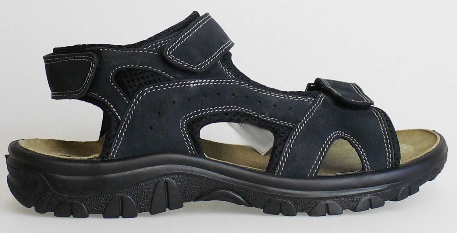 Sandalen (lt. Antrag: "Herren Outdoorsandalen, Art. 384299, Farbe: anthrazit (Modell 2017)", Größe 41, 
Foto siehe Anlage)
- mit Laufsohlen aus (lt. Antrag) Kunststoff; ohne Hauptsohle aus Holz,
- mit zehenfreiem Oberteil (nicht geschlossenes Blatt) aus Leder (den größten
  Teil der Außenfläche bildend) und Spinnstoff,
- mit Klettverschluss,
- ohne Metallschutz in der Vorderkappe,
- nicht den Knöchel bedeckend, 
- mit einer größten Höhe des Absatzes und der Sohle von ca. 2,9 cm, 
- mit einer Länge der Innensohle von ca. 27,2 cm, 
- für Männer (u. a. weiter Schnitt).

"Schuhe mit Laufsohlen aus Kunststoff und Oberteil aus Leder, andere als in den UPos. 6403 1200 bis 
 6403 9931 genannte, für Männer"