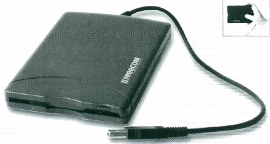 Externes Diskettenlaufwerk, sog. Classic Floppy Drive (VPN: 22767), im Wesentlichen bestehend aus einem magnetischen Schreib-/Lesekopf und Elektronik in einem 14,2 x 10,3 x 1,7 cm großen Gehäuse mit Disketteneinschub sowie fest angeschlossenem Kabel mit USB-Stecker. Nach dem Anschluss an die digitale Verarbeitungseinheit einer automatischen Datenverarbeitungsmaschine kann das Gerät Daten auf Disketten aufzeichnen. Es ist unmittelbar an die Zentraleinheit einer automatischen Datenverarbeitungsmaschine anschließbar und in der Lage, Daten in einer vom System verwendbaren Form zu empfangen und zu liefern.

Die Ware wird als "Speichereinheit, nicht von den Unterpositionen (KN) 8471 7020 bis 8471 7050 erfasst" eingereiht.

Anlage: 1 Abbildung