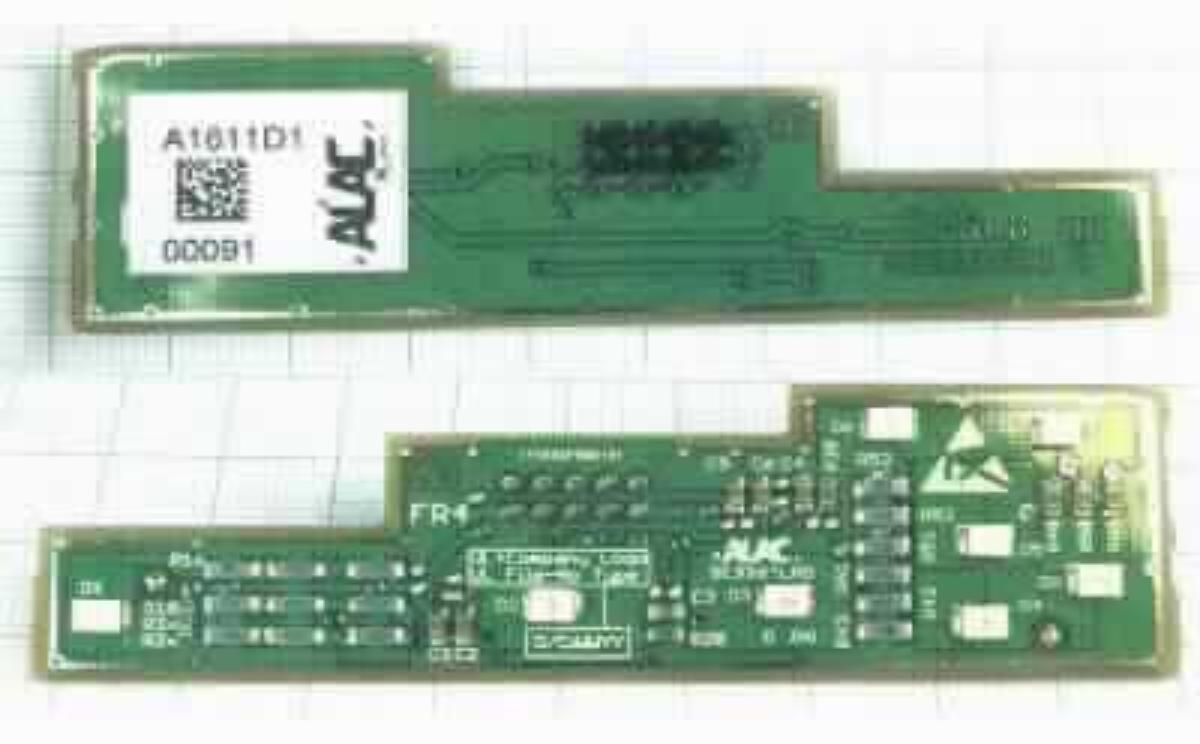 LED-Signalanzeige
- aus einer mit acht rot-leuchtenden LEDs und weiteren elektrischen Bauelementen (z. B. Widerstände, 
  Kondensatoren) bestückten, treppenartig geformten gedruckten Schaltung mit elektrischem Anschlussstück 
  (Abmessungen: Länge ca. 91,6 mm, Breiten ca. 13,55, 21,85 und 26,45 mm),
- nach Einbau in die Mittelkonsole eines Kraftfahrzeuges mit Automatikgetriebe erkennbar aussschließlich 
  zur Anzeige der gewählten Gangart bestimmt.
(Abbildung siehe Anlage)

"Elektrisches Sichtsignalgerät von der für Kraftfahrzeuge verwendeten Art, nicht von den TARIC-Codes 
8512 2000 20 bis 8512 2000 40 erfasst - LED-Signalanzeige"