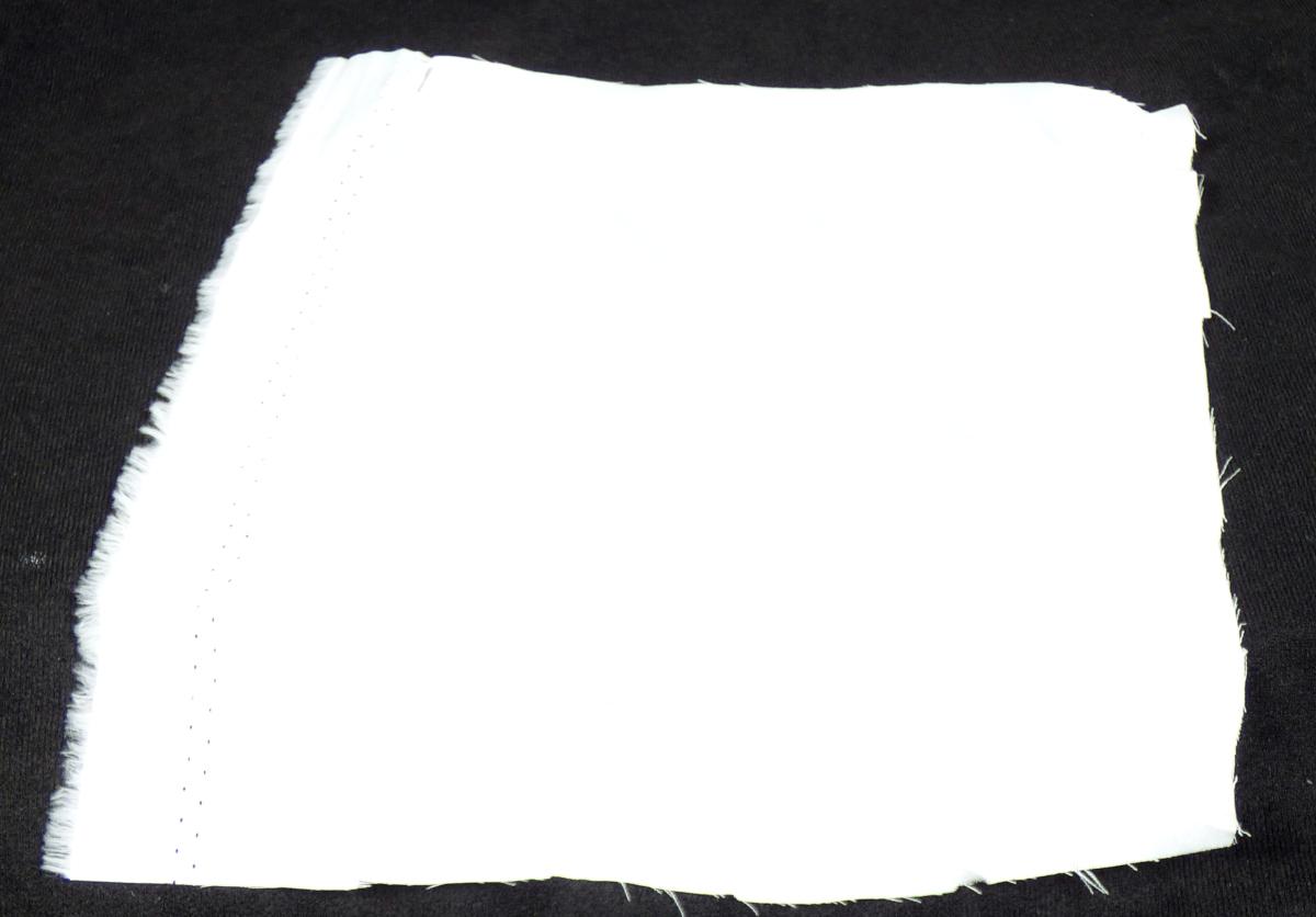 Gewebe, sog. Oberstoff, Foto siehe Anlage,
- als Meterware, mit einer Breite von laut Antrag 150 cm,
- laut Untersuchungsergebnis: 
-- aus Baumwolle,
-- gebleicht, somit keine Ware der Unterposition 5208 39,
-- in 5-bindigem Köper,
- mit einem Quadratmetergewicht von laut Antrag 85 g.

"Gewebe aus Baumwolle, mit einem Anteil an Baumwolle von mehr als 85 GHT und einem
 Quadratmetergewicht von weniger als 200 g, gebleicht, anderes als in den Unterpositionen 5208 2110
 bis 5208 2300 genannte"