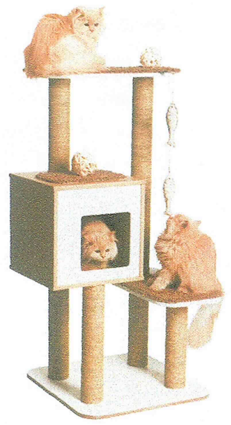 Nach den Angaben der Antragstellerin, der vorliegenden Abbildungen sowie des vorliegenden Warenmusters handelt es sich bei der Ware "Katzenmöbel aus Holz, Vesper V-High Base, Art. 52044 Rot" um einen sog. Katzenkratzbaum.

Der Kratzbaum ist ein etwa 121,5 cm hohes Gebilde, bestehend aus einer rechteckigen Grundplatte, zwei rechteckigen Liegeflächen, sowie einem würfelförmigen Häuschen aus Holzspanplatten (zum Teil rot lackiert). Die Bestandteile sind durch sieben sog. Kratzsäulen aus vollständig mit Flechtstoffen umwickelter Pappe (seilförmiger Strang aus nicht zerfaserten, zweifach zusammengedrehten Seegrasblättern; Flechtstoffe im Sinne der Anmerkung 1 zu Kapitel 46) miteinander verbunden. An der Unterseite der oberen Liegefläche hängt eine Schnur mit drei Flechtstoffkugeln herab, die als Spielzeug dienen. Auf dem Häuschen, auf den beiden Liegeflächen sowie im Häuschen befinden sich rechteckige, zum Teil mit Klett befestigte Liegeauflagen aus konfektionierten Spinnstofferzeugnissen (Zuschnitte aus getufteten Flächenerzeugnissen der Position 5802).

Das Katzenmöbel dient der Beschäftigung (Kratzen, Spielen) sowie als Ruhe- und Schlafplatz für Katzen und stellt sich als eine aus verschiedenen Stoffen zusammengesetzte Ware dar. Insbesondere im Hinblick auf die Bedeutung für die Verwendung bestimmen die Flechtstoffe (Seegrasstränge) sowie die Spinnstoffe (Liegeauflagen) gegenüber dem Holz und der Pappe den Charakter der Ware. Im Hinblick auf den Umfang sind die Flechtstoffe gegenüber den Spinnstoffen charakterbestimmend.

Hinweise auf eine Fertigung in Handarbeit sind nicht ersichtlich.

Die noch nicht zusammengesetzte Ware ist in einem Pappkarton verpackt.

Zolltarifrechtlich handelt es sich um "Andere Waren, unmittelbar aus Flechtstoffen hergestellt, aus anderen pflanzlichen Stoffen als Bambus oder Rattan, keine Flaschenhülsen aus Stroh, nicht handgearbeitet".