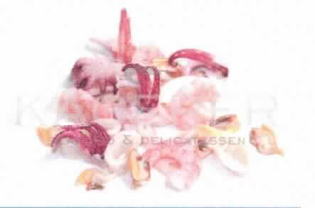 Nach den Angaben der Antragsstellerin handelt es sich um eine gefrorene Meeresfrüchtemischung, sog. "Seafood Cocktail", bestehend aus folgenden Erzeugnissen:
- 60 % blanchierte Tintenfischtentakelstücke, -streifen und -ringe (Weichtiere/Kalmare/Art Loligo edulis)
           Unterposition (HS) 1605 54,
- 20 % gekochtes Teppichmuschelfleisch (Weichtiere/Venusmuscheln/Art Paphia undulata) Unterposition (HS) 1605 56,
- 10 % blanchierte Oktopusstreifen (Weichtiere/Kraken/Art Octopus membranaceus) Unterposition (HS) 1605 55,
- 10 % blanchierte Garnelen (Art Litopenaeus vannamei) Unterposition (HS) 1605 21.

Durch den Kochvorgang hat das Muschelfleisch eine über das Kapitel 03 hinausgehende Zubereitung erfahren. Bei der Ware handelt es sich in ihrer Gesamtheit daher um eine Lebensmittelzubereitung des Kapitels 16. Innerhalb der Position 1605 bestimmt der Tintenfisch der Unterposition (HS) 1605 54 gewichtsmäßig den Charakter der Ware.

Die Lebensmittelzubereitung ist in einem PE-Beutel  mit einem Gewicht von 1 kg verpackt.

Zolltarifrechtlich handelt es sich um "Weichtiere (Tintenfische, Muschelfleisch, Garnelen und Oktopus), zubereitet oder haltbar gemacht".