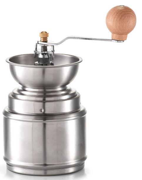 Anderer keramischer Haushaltsartikel, sog. Kaffeemühle, Art. 27219, Foto siehe Anlage,
- in Form einer zusammengesetzten Ware, lt. Antrag:
- - mit einer Höhe von bis zu ca. 17 cm und einem Durchmesser von bis zu ca. 10 cm,
- - mit einem zylinderförmigen Behälter aus Edelstahl,
- - - zum offenen Ende hin schmaler werdend und mit einem Schraubgewinde versehen,
- - mit einer runden, trichterförmigen Halterung aus Edelstahl für das Mahlwerk,
- - - auf den Behälter geschraubt,
- - - mit einer Handkurbel, teilweise aus unedlem Metall, versehen,
- - mit einem in den Aufsatz integrierten, ringförmigen, rot-braunem Mahlwerk; die Teile des
    Mahlwerks bestehen aus Aluminiumoxidkeramik (andere Keramik als Porzellan,
    gewöhnlicher Ton, Steinzeug, Steingut oder feine Erden),
- - - nach vorheriger Formgebung gebrannt,
- im Hinblick auf die Bedeutung in Bezug auf die Verwendung verleiht das Mahlwerk aus
  anderer Keramik der zusammengesetzten Ware ihren wesentlichen Charakter,
- keine Ware der Position 8210, da die arbeitenden Teile (Mahlwerk) nicht aus den in
  Anmerkung 1 zu Kapitel 82 genannten Stoffe bestehen,
- keine Einreihung in das Kapitel 84, da Kaffeemühlen mit Mahlwerken aus Keramik als
  Apparate aus keramischen Stoffen vom Kapitel 84 ausgenommen sind,
- verpackt in einem bedruckten Faltkarton aus Pappe.

"Anderer keramischer Haushaltsartikel (Kaffeemühle), für den Tisch- oder Küchengebrauch,
aus anderer Keramik als Porzellan, gewöhnlicher Ton, Steinzeug, Steingut oder
feinen Erden (Aluminiumoxidkeramik)"
