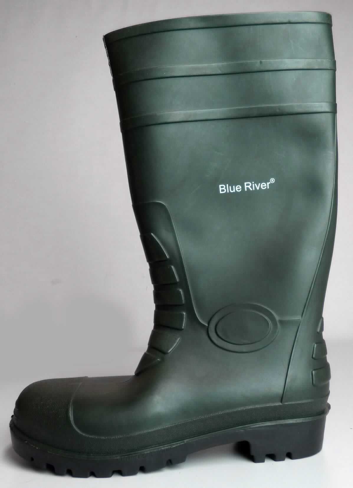 Stiefel (lt. Antrag: "Gummistiefel, Größe 41", Foto siehe Anlage)
- wasserdicht,
- mit Laufsohlen aus (lt. Antrag) Kunststoff,
- mit Oberteil aus (lt. Antrag) Kunststoff; das Oberteil ist weder mit der Laufsohle noch selbst durch 
  Nähen, Nieten, Nageln, Schrauben, Stecken oder ähnliche Verfahren zusammengefügt,
- ohne Metallschutz in der Vorderkappe,
- bis über die Wade reichend.

"Wasserdichte Schuhe mit Laufsohlen und Oberteil aus Kunststoff, bei denen weder das Oberteil mit der Laufsohle 
 noch das Oberteil selbst durch Nähen, Nieten, Nageln, Schrauben, Stecken oder ähnliche Verfahren 
 zusammengefügt ist, andere als in der Unterposition 6401 1000 genannte, den Knöchel, jedoch nicht das Knie 
 bedeckend"