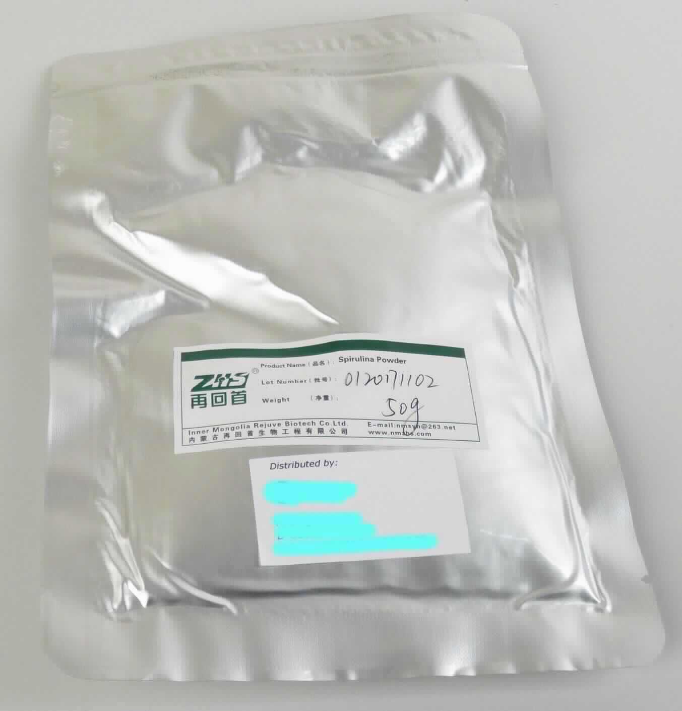 Spirulina Pulver

Beschreibung des vorgelegten Warenmusters:
In etikettiertem Verbundfolienbeutel abgepacktes feines, dunkelgrünes Pulver mit arteigenem Geruch wie Meeresalgen, Spirulinapulver entsprechend.
Aufgrund der Herstellung und Anwendung kann von nichtlebenden Mikroorganismen ausgegangen werden. 

Einzeller-Mikroorganismen, nicht lebend, andere als Hefen (Cyanobakterien).