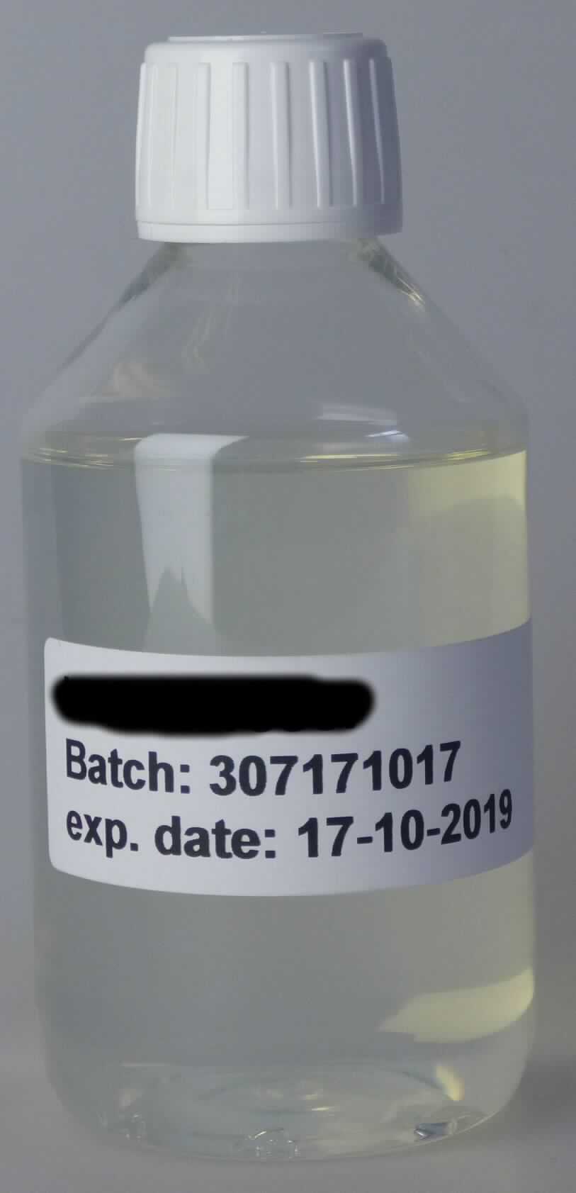 Riechstoff-Zubereitung für die Tierfütterung

Die vorgelegte Ware stellt sich nach den Angaben dar als eine flüssige Zubereitung aus ätherischen Ölen und Menthol. Die Mischung soll als Aromakomponente in großer Verdünnung dem Tränkewasser bei der Geflügelzucht zugesetzt werden. 

Die Ware ist als andere Mischung auf der Grundlage von Riechstoffen in die Position 3302 der Kombinierten Nomenklatur einzureihen.