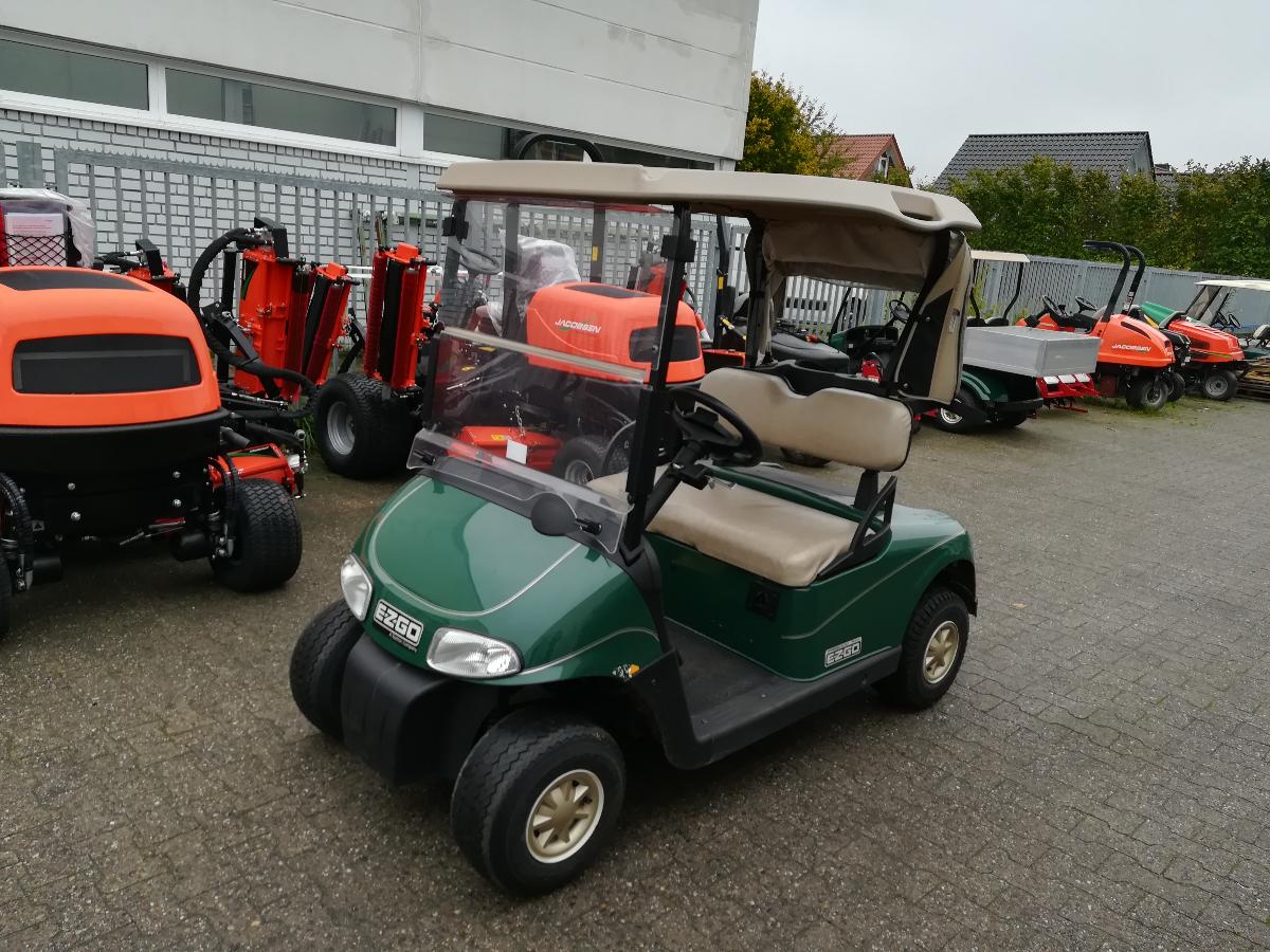 Golfwagen, Foto siehe Anlage,
- lt. Antrag:
- - vierrädriges Fahrzeug mit Elektromotor, 
- - mit einer waagerechten Plattform mit vier kleinen Rädern,
- - mit einer Rückenlehne,
- - für zwei Personen,
- - mit den Abmessungen (LxBxH) von: 237 cm x 119 cm x 119 cm
    (mit Verdeck 177 cm),
- - mit einer Leistung von 3,3 kW,
- - mit einer maximalen Höchstgeschwindigkeit von 24 km/h,
- - mit einem Gewicht von 298 kg (ohne Akkus).

"Personenkraftwagen (Golfwagen), Spezialfahrzeug zur Personenbeförderung
auf Golfplätzen"
