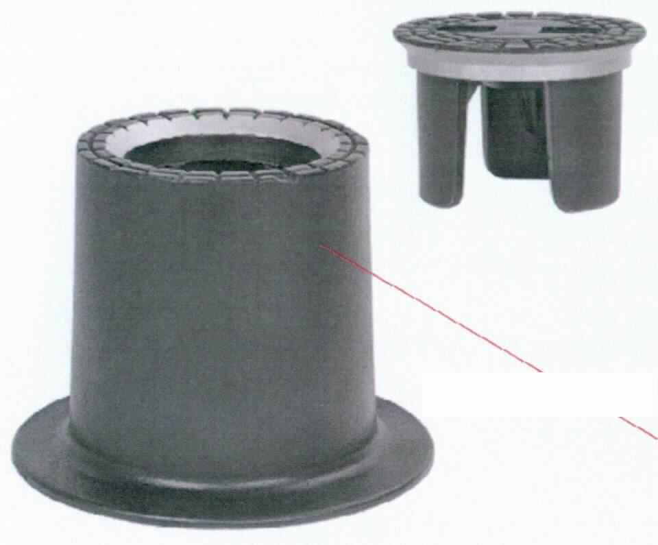 Kappe aus Gusseisen

Bei der Ware handelt es sich um eine schwarz getauchte Kappe einer Straßenkappe. Das Erzeugnis besteht aus dem Werkstoff GJL-250 (Gusseisen mit lamellarem Grafit). Die Kappe wird als Teil einer Schieber-Straßenkappe in den Bereichen Trinkwasser, Gas und Abwasser verwendet.

Die Ware ist als "andere Ware aus nicht verformbarem Gusseisen mit lamellarem Grafit (Grauguss), verwendet zur Abdeckung von unterirdischen Systemen und/oder als Öffnung für unterirdische Systeme" in den TARIC-Code 7325 1000 31 einzureihen.