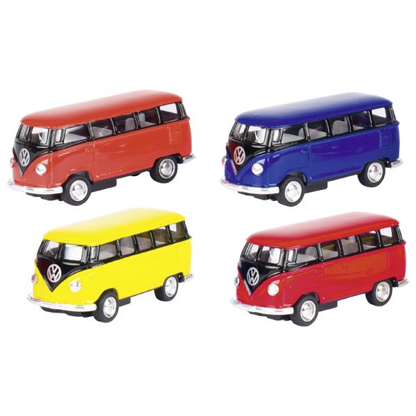 Bei der als "VW Bus (Art.-Nr. 12246)" bezeichneten Ware handelt es sich um ein Spielzeug in Form eines Modells
- in den Abmessungen von etwa 6,5 cm x 2,7 cm x 3 cm,
- bestehend aus einer gelb lackierten Karosserie aus unedlem Metall (im Spritzgussverfahren
  hergestellt),
- mit Unterboden und Innenraum aus Kunststoff sowie Rädern aus Kunststoff oder Kautschuk,
- mit beweglichen Rädern,
- mit einem Rückzugmotor ausgestattet,
- dient der spielerischen Unterhaltung von Kindern und Erwachsenen,
- 4fach in einem 12er Display für den Einzelverkauf aufgemacht.

Im Hinblick auf das äußere Erscheinungsbild bestimmt das unedle Metall den Charakter der aus verschiedenen Stoffen bestehenden Ware.

Die Ware ist zolltarifrechtlich als "anderes Modell als von den Unterpositionen (KN) 9503 0010 bis
9503 0070 erfasst, mit eingebautem Motor, nicht aus Kunststoff" einzureihen.