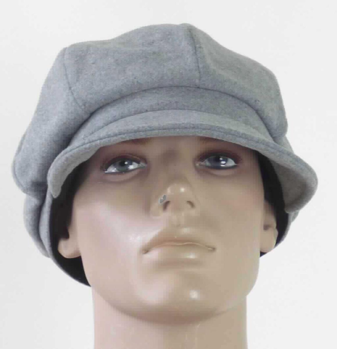 Kopfbedeckung, sog. Hut in Baker Boy Optik, Foto siehe Anlage, 
- durch Zusammennähen von Stücken aus Spinnstofferzeugnissen (Gewebe aus laut Antrag Polyester, 
  Viskose und Polyacryl) hergestellt,
- gefüttert und mit einem Schweißband ausgestattet,
- im hinteren Teil elastische verengt,
- mit einem angenähten Schirm. 

"Kopfbedeckung, aus mehreren Stücken von Spinnstofferzeugnissen hergestellt, Mütze, mit Schirm"