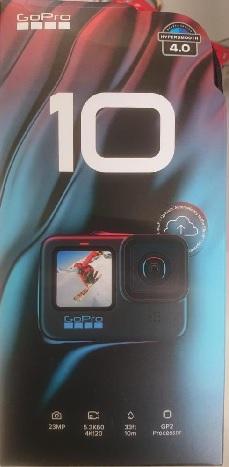 Digitales Videokameraaufnahmegerät (Abbildung siehe Anlage)
- aus einem Bildsensor, Signalverarbeitungselektronik, Objektiv, zwei LC-Displays
  Mikrofon, Lautsprecher, WLAN-Modul und Akkumulator in einem
  Gehäuse (Abmessungen: 71,8 x 50,8 x 33,5 mm) mit Speicherkartenschacht,
  Bedienelement und USB-Anschluss,
- zur Aufnahme, Speicherung und Wiedergabe von Videos mit Ton mit einer Auflösung von bis
  zu 5,3KPixel bei 60 fps und einer fortlaufenden Aufnahmedauer von mehr als 30 Minuten
  bei Verwendung einer entsprechenden Speicherkarte und von Einzelbildern mit einer
  Auflösung von bis zu 23 MP - kennzeichnende Haupttätigkeit - sowie zum Senden,
  Konvertieren und Empfangen von digitalisierten Signalen in einem drahtlosen Netzwerk,
- zusammen mit Beipack (Transport-Case, Klebehalterungen, Befestigungsclip, Flügelschraube,
  USB-Kabel, Speicherkarte) in einer gemeinsamen Verkaufsumschließung.
Das Videokameraaufnahmegerät bestimmt den Charakter des Ganzen.

"Videokameraaufnahmegerät, nicht von den Unterpositionen (KN) 8525 81 00 bis 8525 83 00
 erfasst (Videokameraaufnahmegerät - kennzeichnende Haupttätigkeit - in Kombination mit
 Sendegerät, in Warenzusammenstellung mit nicht charakterbestimmendem Beipack,
 in Aufmachung für den Einzelverkauf)"