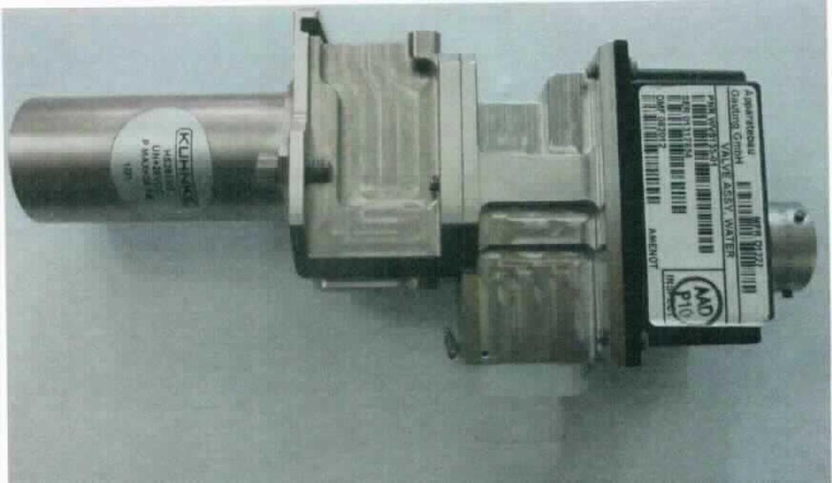 Es handelt sich bei dem sog. "Water Valve" um ein elektrisch gesteuertes Magnetventil mit einem Gehäuse aus Edelstahl, einem Hubmagneten und einer Steuerelektronik. 

Das Erzeugnis wird in einer Flugzeugtoilette verwendet. Es dient zur Regulierung des Spülwassers.

Die Ware ist als "Armatur für Schlauchleitungen aus Stahl (Magnetventil), nicht von den Unterpositionen 8481 10 bis 8481 8073 20 erfasst" einzureihen.