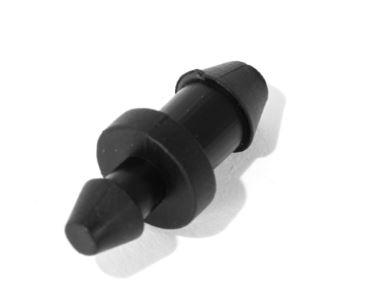 Nach den Antragsangaben sowie den vorgelegten Produktabbildungen handelt es sich um einen Verschlussstopfen aus Kunststoff im Sinne der Anmerkung 1 zu Kapitel 39.
Das schwarze, etwa 20 mm lange Erzeugnis verfügt mittig über einen kreisförmigen Sockel, der beidseitig jeweils mit einer unterschiedlich großen kegelstumpfförmigen Materialausformung ausgestattet ist.

Das Erzeugnis wird auf einen 4 mm großen Tropfschlauch (nicht Gegenstand der Auskunft) gesteckt und dient zum Verschließen des Schlauchendes.

Zolltarifrechtlich handelt es sich um "Stöpsel, Deckel, Kapseln und andere Verschlüsse aus Kunststoffen, andere als Verschluss- oder Flaschenkapseln“.