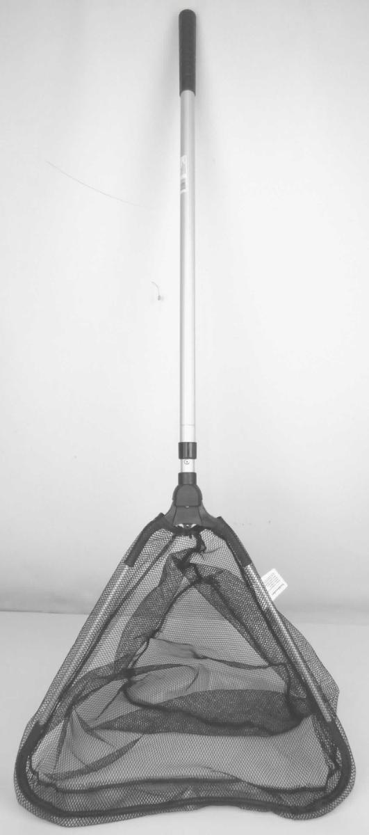 Bei dem durch ein Warenmuster veranschaulichten und als "Teichkescher" bezeichneten Erzeugnis handelt es sich um ein Handnetz in Form eines Fischkeschers. Er besteht aus einer Teleskopstange aus Aluminum mit einer Länge (ausgezogen) von ca. 180 cm, an deren Ende ein trapezförmiger ca. 40 x 40 cm großer Rahmen aus überwiegend Aluminium mit abgerundeten Ecken befestigt ist. Der Rahmen ist teilweise mit Kunststoff ummantelt und mit einem  Netz aus Spinnstoffen (Kettengewirke mit offenen, nicht verschiebbaren Zellen) ausgestattet. Der Fischkescher 
dient zum Aussetzen und Fangen von Fischen. 

Derartige Erzeugnisse werden zolltarifrechtlich als "Handnetze zum Landen von Fischen, Schmetterlingsnetze 
und ähnliche Netze" eingereiht.