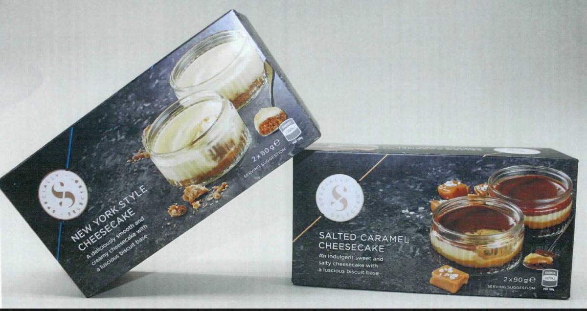 New York Style Cheese Cake, tiefgefroren

Ein Warenmuster lag nicht vor, jedoch eine Produktspezifikation mit Photographie der Ware und Angaben zur Zusammensetzung. 
Demnach handelt es sich um ein tiefgekühltes "New York Style" - Käsekuchendessert im folienverschweißten Glas, bestehend aus einem braunen Kuchenboden und einer dicken hellen Creme-Auflage aus einer Sahnefrischkäse-
zubereitung mit Ei. Zwei Gläser à 80 g sind verpackt in einem schwarzem Karton mit Abbildung des Produkts und dem Aufdruck "NEW YORK STYLE CHEESECAKE". Die Zutatenliste ist der Produktspezifikation zu entnehmen (siehe Feld 8).

Saccharose, Invertzucker oder Isoglucose*: 5 GHT oder mehr

Angaben gemäß VO (EG) 900/2008:
Stärke/Glucose*: 5 bis weniger als 25 GHT
Saccharose/Invertzucker/Isoglucose*: 5 bis weniger als 30 GHT 
Milchfett*: 9 bis weniger als 12 GHT
Milchprotein*: 0 bis weniger als 6 GHT
*: nach Antragsangaben

Gesüßte Backware, Kuchen mit einem Gehalt an Saccharose, Invertzucker oder Isoglucose von 5 GHT 
oder mehr.