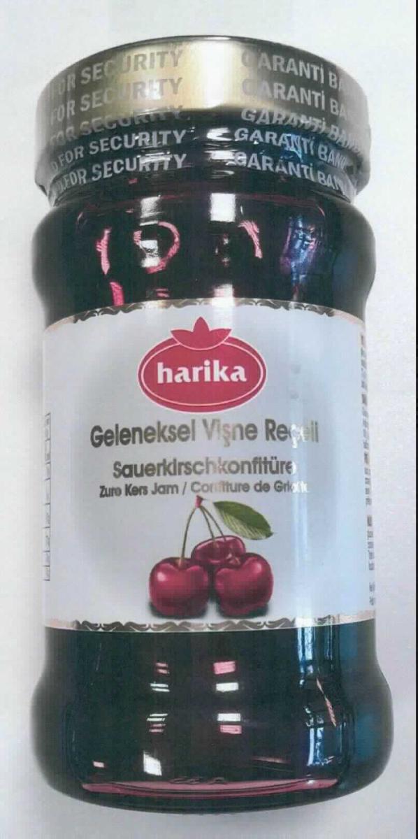 Kirschkonfitüre

Antragsangaben (als zutreffend angenommen): Konfitüre mit Sauerkirschen. Zur Zusammensetzung wurden vertrauliche Angaben gemacht.

Beschaffenheit des vorgelegten Warenmusters: dunkelrote, weiche, viskose Masse mit ganzen, entsteinten Kirschen, sehr süß, sehr schwach sauer, fruchtig nach Kirsche schmeckend.

Zuckergehalt gemäß ZAnm 2 a) 1. Abs Kap 20: 70 GHT oder mehr.
Es kann im Hinblick auf die Warenbezeichnung und -zusammensetzung als erfüllt angesehen werden, dass die Ware durch Kochen i. S. der Anmerkung 5 zu Kapitel 20 hergestellt wurde.

Konfitüren, Fruchtgelees, Marmeladen, Fruchtmuse oder -pasten, durch Kochen hergestellt, auch mit Zusatz von Zucker oder anderen Süßmitteln, andere, nicht von Zitrusfrüchten, mit einem Zuckergehalt von mehr als 30 GHT, von Kirschen, mit einem Zuckergehalt von 70 GHT oder mehr, andere.