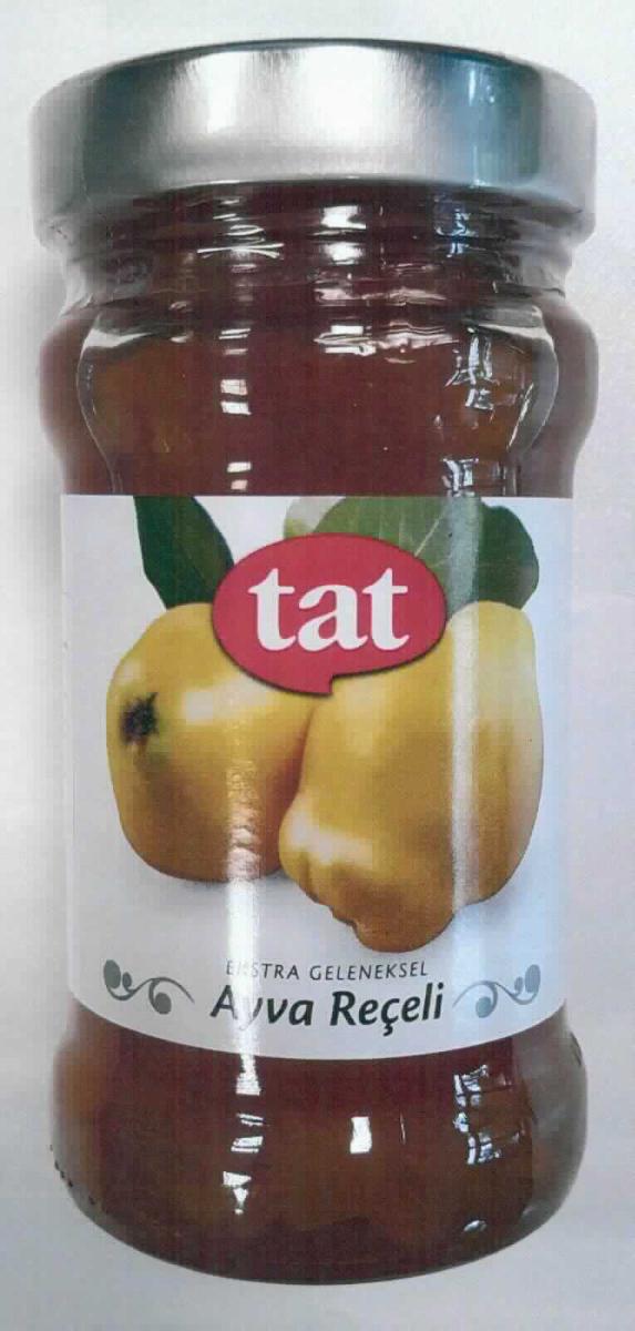 Quittenkonfitüre

Antragsangaben (als zutreffend angenommen): Quittenkonfitüre Extra. Zur Zusammensetzung wurden vertrauliche Angaben gemacht.

Beschaffenheit des vorgelegten Warenmusters: Orangefarbene, weiche, viskose Masse mit in Würfel geschnittenen, härteren Fruchtstücken, sehr süß, schwach fruchtig schmeckend. Aufmachung: Original-Schraubdeckelglas.

Zuckergehalt gemäß ZAnm 2a) 1. Ab Kap 20: 70 GHT oder mehr.
Es kann im Hinblick auf die Warenbezeichnung und -zusammensetzung als erfüllt angesehen werden, dass die Ware durch Kochen i. S. der Anmerkung 5 zu Kapitel 20 hergestellt wurde.

Konfitüren, Fruchtgelees, Marmeladen, Fruchtmuse und -pasten, durch Kochen hergestellt, auch mit Zusatz von Zucker oder anderen Süßmitteln, andere, nicht von Zitrusfrüchten, mit einem Zuckergehalt von mehr als 30 GHT, andere als in den Unterpositionen 2007 9931 bis 2007 9935 genannt, andere, mit einem Gehalt an Zucker von 70 GHT oder mehr.