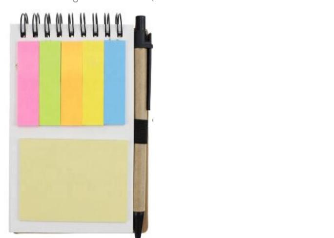 Es handelt sich um eine Zusammenstellung der nachfolgenden Waren:

1.) Ein spiralgehefteter Notizblock (Format: etwa 14 x 9 cm), bestehend aus 60 Blättern aus weißem Papier und einer vorderen und hinteren Umschlagseite aus brauner Pappe. Auf den weißen Blättern ist ein Zuschnitt aus brauner Pappe auf dem insgesamt sechs rechteckige Haftnotizblöcke, jeweils bestehend aus etwa 25 Zuschnitten aus farbigem Papier in zwei unterschiedlichen Abmessungen (etwa 1,5 x 5 cm bzw. 7,5 x 6,5 cm) geklebt sind eingeheftet. An der hinteren Umschlagsseite ist mit Nieten ein gummielastisches Band zum Verschließen und eine kleine gummielastische Schlaufe zum Einstecken der unter 2.) beschriebenen Ware angebracht.

2.) Ein etwa 14 cm langer Kugelschreiber mit einem Gehäuse aus Pappe, einem Clip und einer Spitze aus Kunststoff und einer Mine mit schwarzer Schreibpaste.

Abbildung siehe Anlage.

Derartige Waren gehören als "Notizblöcke aus Papier und Pappe, ohne Kalendarium, andere als in den vorgenannten Unterpositionen" zum TARIC-Code 4820 10 30 00, da es sich um eine Warenzusammenstellung in Aufmachung für den Einzelverkauf handelt, deren wesentlicher Charakter nach dem Umfang, nach der Bedeutung für die Verwendung und nach dem Wert durch die unter 1.) beschriebenen Waren bestimmt wird, wobei es sich bei dem Notizblock um eine aus verschiedenen Stoffen zusammengesetzte Ware handelt, deren wesentlicher Charakter nach dem Umfang und der Bedeutung für die Verwendung durch das Papier bestimmt wird.
