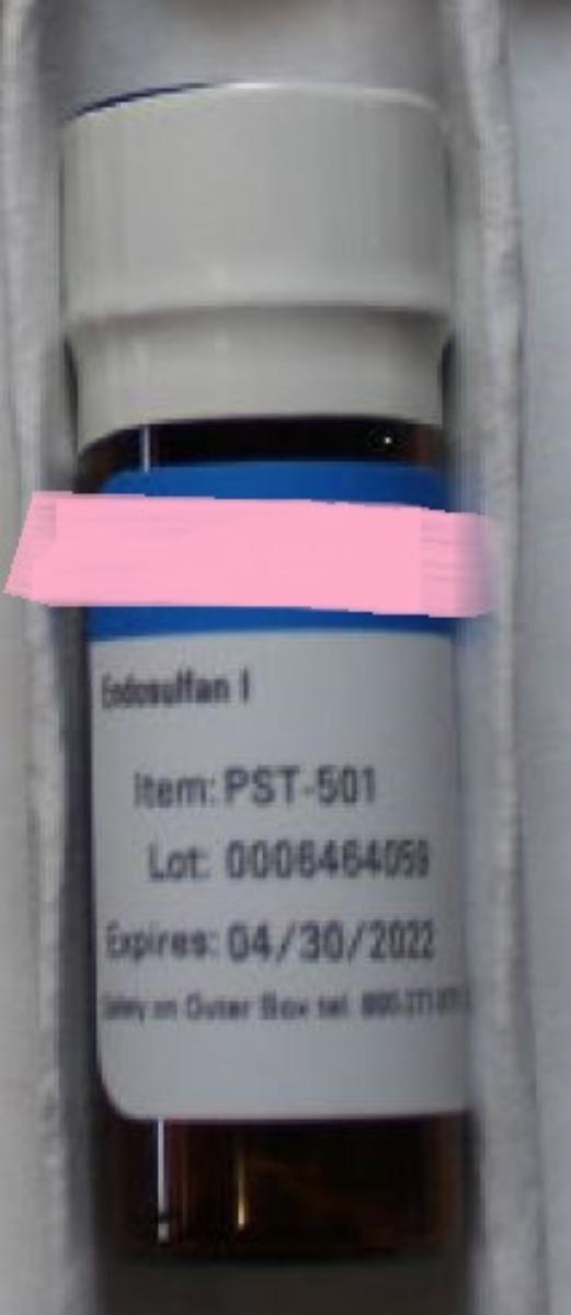 Ester einer anderen anorganischen Säure der Nichtmetalle; Endosulfan l

Bei der Ware handelt es sich nach den Angaben um die chemisch einheitliche Verbindung Endosulfan l. Eine andere Bezeichnung ist 6,9-Methano-2,4,3-benzodioxathiepin,6,7,8,9,10,10-hexachloro-1,5,5a,6,9,9a-hexahydro-,3-oxid,(3α,5aβ,6α,9α,9aβ)-.Die CAS-Nummer lautet 959-98-8. Die Reinheit beträgt mindestens 99%. Die Ware liegt in Form von farblosen Kristallen. Sie wird als Wirkstoff in Pestiziden und Insektiziden verwendet.

Die Ware ist als "Halogenderivat eines Esters der anderen anorganischen Säuren der Nichtmetalle, Endosulfan" in die Unterposition 2920 3000 der Kombinierten Nomenklatur einzureihen.
