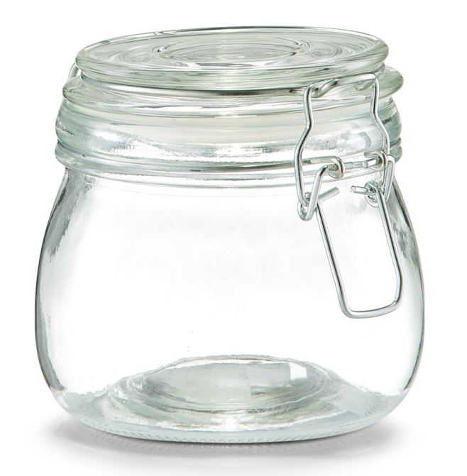 Behältnis aus Glas, sog. Vorratsglas mit Bügelverschluss (500 ml), Art. Nr. 19990,
Foto siehe Anlage,
- lt. Antrag:
- - in Form eines zylinderförmigen Gefäßes,
- - aus transparentem, nicht gefärbtem Glas (nicht aus Glasröhren hergestellt),
- - mit einem Deckel aus Glas mit einem Bügelverschluss aus unedlem Metall,
- - mit einem Dichtungsring aus Kunststoff,
- - mit einem Nenninhalt von 500 ml,
- - mit einem Durchmesser von ca. 11 cm und einer Höhe von ca. 11 cm,
- eignet sich zur Aufnahme von Lebensmitteln,
- kein Haushaltskonservenglas der Unterposition 7010 9010, da nicht zum Sterilisieren
  geeignet.

"Behältnis aus Glas, von der zu Transport- oder Verpackungszwecken verwendeten Art,
kein Haushaltskonservenglas, nicht hergestellt aus Glasröhren, mit einem Nenninhalt
von weniger als 2,5 Liter, für Nahrungsmittel, keine Flasche, mit einem Nenninhalt
von 0,25 Liter oder mehr"