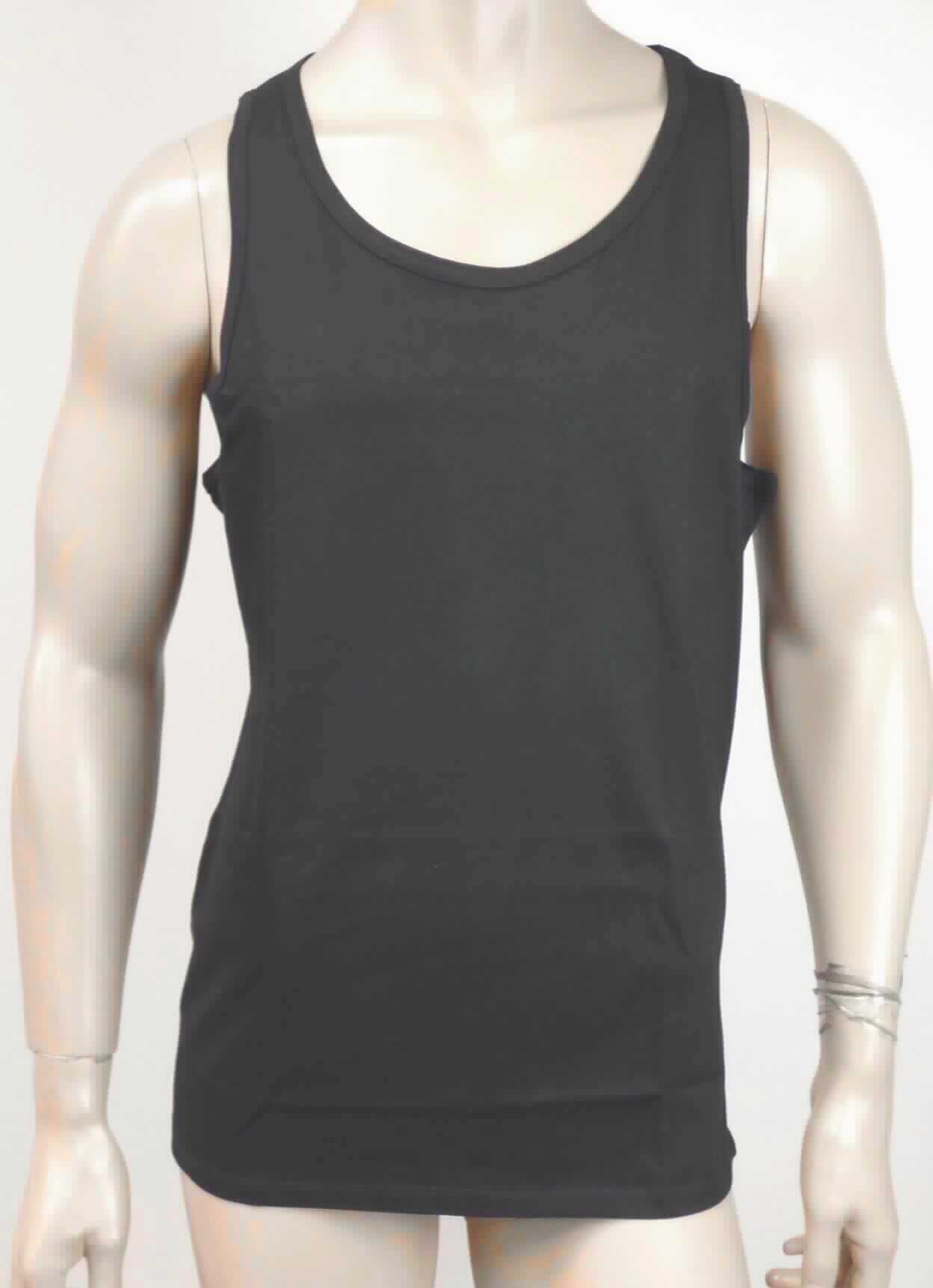Modisches Unterhemd, sog. Roundneck Tanktop Men, Art. 1450/1450M, Größe M, Foto siehe Anlage,
- aus ca. 0,5 mm dicken (leichten), einfarbigen Gewirken aus laut Antrag 100 % Baumwolle,
- über die Taille reichend (Rückenlänge: ca. 71 cm), 
- mit einem runden Halsausschnitt,
- ohne Öffnung und ohne Verschluss,
- ärmellos,
- modisch gestaltet; wird unmittelbar auf der Haut getragen,
- am unteren Rand durch Umschlagen und Festnähen gesäumt.

"Unterhemd, aus Gewirken, aus Baumwolle"