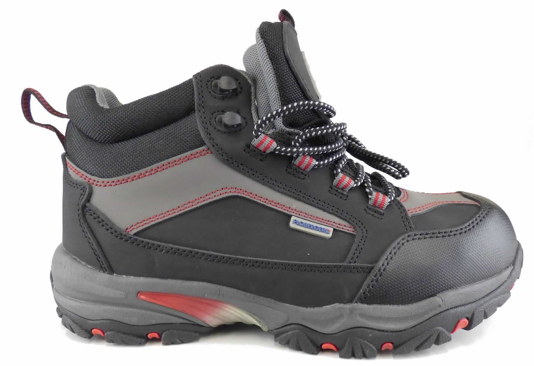 Sicherheitsstiefel (lt. Antrag: "Sicherheitsschuh", Größe 42, Foto siehe Anlage)
- mit Laufsohlen aus (lt. Antrag) Kunststoff/Kautschuk; ohne Hauptsohle aus Holz,
- mit Oberteil aus Leder (den größten Teil der Außenfläche bildend) und Spinnstoff,
- auf das Oberteil ist im vorderen Bereich ein Stück aus Leder als Verstärkungsteil aufgesetzt,
- mit Schnürsenkelverschluss mit teilweise abstehenden Haken,
- ohne Metallschutz in der Vorderkappe, damit keine Ware der Unterposition 6403 4000,
- den Knöchel, jedoch nicht die Wade bedeckend,
- mit einer Länge der Innensohle von ca. 29 cm,
- als Männerschuh erkennbar, u. a. damit keine Ware der Unterposition 6403 9993.

"Schuhe mit Laufsohlen aus Kunststoff/Kautschuk und Oberteil aus Leder, andere als in den Unterpositionen
 6403 1200 bis 6403 9105 genannte, den Knöchel, jedoch nicht die Wade bedeckend, mit einer Länge der
 Innensohle von mehr als 24 cm, für Männer"