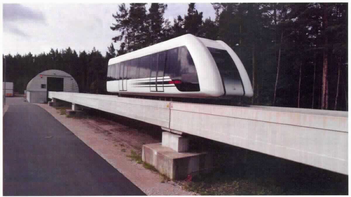 Fahrwegträger, Fotos siehe Anlage,
- für eine Magnetschwebebahn,
- bestehend aus jeweils vier sog. C-Elementen,
- - jeweils rechts und links der Fahrstrecke werden je zwei C-Elemente durch einen
    Querträger fest zu einem einzigen Bauteil verbunden,
- jedes C-Element besteht aus einem Betonfertigteil an dem 
- - die für den Betrieb der Schwebebahn erforderlichen Reaktionsschienen, Stromschienen
    und Kabelrinnen angebracht sowie 
- - weitere Kleinteile (Muffenstäbe, Hüllrohre, Dübel, Winkel u.s.w.) 
  verbaut sind.

"Ortsfestes Gleismaterial"