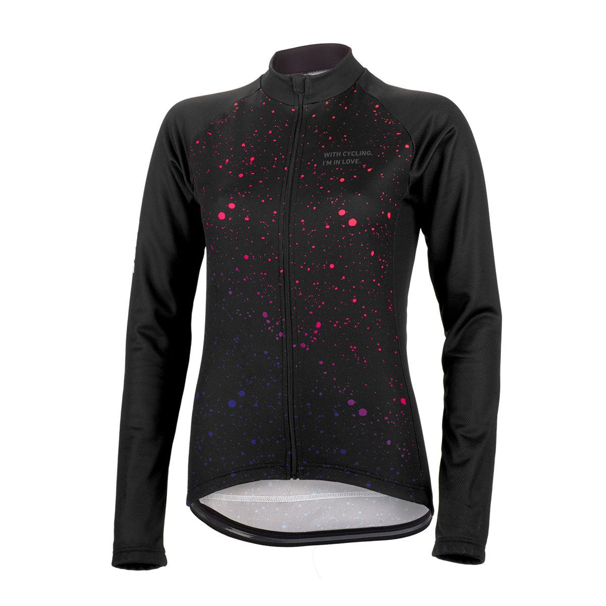 Jacke, sog. FLUO SPOTS THERMO Damen Langarmtrikot, Größe XS, Foto siehe Anlage,
- in einem Polybeutel verpackt,
- aus verschiedenen ca. 0,8 mm dicken, einseitig (Innenseite) gerauten, einfarbigen bzw. bedruckten
  Gewirken aus laut Antrag 100 % Polyester (synthetische Chemiefasern),
- über die Taille reichend (Rückenlänge: ca. 59 cm), hinten abgerundet und vorn ca. 7 cm kürzer
  gearbeitet,
- ungefüttert,
- mit einem Stehkragen,
- vorn mit einer durchgehenden Öffnung mit einem bis in die Kragenspitzen reichenden Reißverschluss,
  am Kragenrand mit einer kurzen Überlappung von links über rechts (Männerkleidung),
- mit langen Ärmeln,
- auf der Rückseite mit einer aufgesetzten, dreigeteilten, offenen Tasche unterhalb der Taille,
- in Bahnen gearbeitet,
- mit reflektierenden Aufdrucken versehen,
- am unteren, nicht verengenden Rand durch Umschlagen und Festnähen gesäumt und mit einem innen 
  aufgenähten Haftband ausgestattet,
- wird nicht über jeder anderen Kleidung und zum Schutz gegen das Wetter getragen, daher keine
  Kleidung der Position 6101,
- stellt sich aufgrund des Schnitts als Jacke dar, somit keine Strickjacke.

"Jacke, aus Gewirken, für Männer, aus synthetischen Chemiefasern"