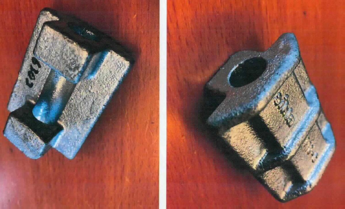 Abhebesicherung aus Stahlguss

Bei der Ware handelt es sich nach den Angaben um ein Erzeugnis aus Stahlguss (Werkstoff: ZG310-570), oberflächlich verzinkt. Das Erzeugnis wird als Befestigungselement bei der Montage von versorgungstechnischen Anlagen (z.B. Rohrleitungen) an der Decke, an Traversen oder in Profilschienen verwendet.

Das Erzeugnis ist als andere Ware aus gegossenem Stahl in die Codenummer 7325 9990 90 0 des Zolltarifs einzureihen.