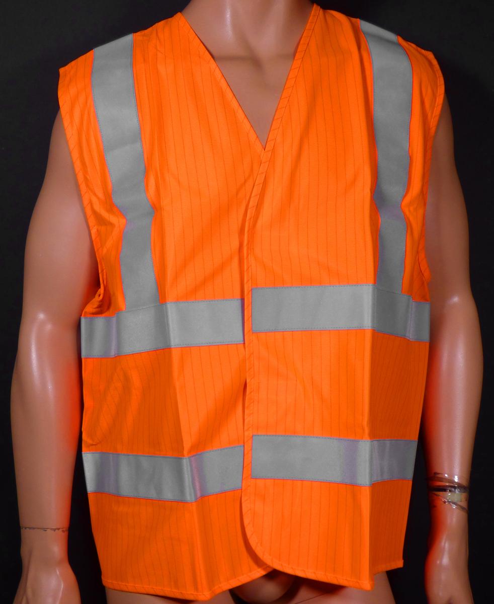 Weste, sog. PREVENT® Trendline Warnweste, Art. PTW-WFR, Größe XL, Foto siehe Anlage,
- mit einer Produktbeschreibung in einem Polybeutel verpackt,
- aus ca. 0,4 mm dicken, buntgewirkten Gewirken aus laut Antrag 98 % Polyester (synthetische Chemie-
  fasern) und 2 % Carbon (Kohlenstofffasern),
- über die Taille reichend (Rückenlänge: ca. 71 cm),
- vorn mit einer durchgehenden Öffnung mit einem Klettverschluss von links über rechts (Männer-
  kleidung),
- ärmellos; mit weiten Armausschnitten,
- mit aufgenähten, ca. 5 cm breiten, reflektierenden Streifen aus Geweben versehen,
- an allen Rändern mit schmalen Streifen aus den o. g. Gewirken eingefasst.

"Weste, aus Gewirken, aus Chemiefasern, für Männer"