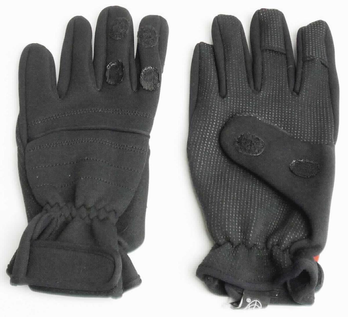 Fingerhandschuhe, sog. Fingerhandschuhe "Combat", Neopren, Foto siehe Anlage,
- laut Antrag:
-- als Fünffingerhandschuhe gearbeitet,
-- aus einem dreilagigen Flächenerzeugnis der Position 5906 mit einer Außen- und einer Innenlage aus 
   unterschiedlichen Gewirken aus synthetischen Chemiefasern und einer Zwischenlage aus Zellkautschuk (sog. 
   Neopren; Quadratmetergewicht augenscheinlich weniger als 1.500 Gramm),
-- zusätzlich auf der Innenhand mit Noppen bedruckt, 
-- auf der Außenseite des Daumens, des Zeige- sowie des Mittelfingers jeweils mit einem ovalen Zuschnitt aus
   einem Flausch- und einem Hakenband (Klettverschluss) versehen, mittels derer jeweils der obere Teil des
   Daumens, des Zeige- bzw. des Mittelfingers umgeklappt und befestigt werden kann,
-- im Bereich des Handgelenks mit einem eingenähten elastischen Band aus Gewebe und einem Klettverschluss 
   ausgestattet.

"Fingerhandschuhe, aus Gewirken, andere als in der Unterposition 6116 10 genannte, aus synthetischen 
 Chemiefasern"