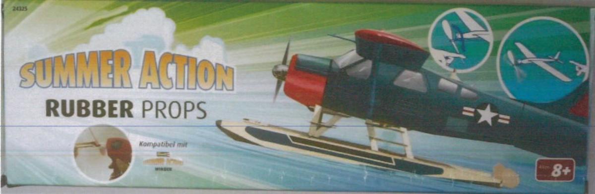 Es handelt sich um einen Bausatz eines Modellfliegers (Wasserflugzeug, sog. REVELL SUMMER ACTION RUBBER PROPS, Art. 24325) mit einer Spannweite von ca. 46 cm. Nach Umfang, Größe und Menge besteht der Bausatz charakterbestimmend aus Kunststoffen. Nur zwei der durch Stecken zusammenzufügenden Einzelteile (Rumpfnachbildung) bestehen aus leichten, dünnen (ca. 0,3 cm) Holzzuschnitten, die mit bedruckten Folien versehen sind. Der Propeller aus Kunststoff wird durch Stecken an die Flugzeugnase angebracht und mit Hilfe des beiliegenden Gummibandes an einem Metallhaken gespannt. Für den Bausatz ist kein Maßstab angegeben.

Das Erzeugnis dient der spielerischen Unterhaltung von Kindern ab acht Jahren und ist in einer länglichen, bedruckten Pappbox mit einer Bauanleitung für den Einzelverkauf aufgemacht.

Zolltarifrechtlich ist die Ware als "anderer als zuvor von der Position 9503 erfasster Bausatz, aus Kunststoff" einzureihen.