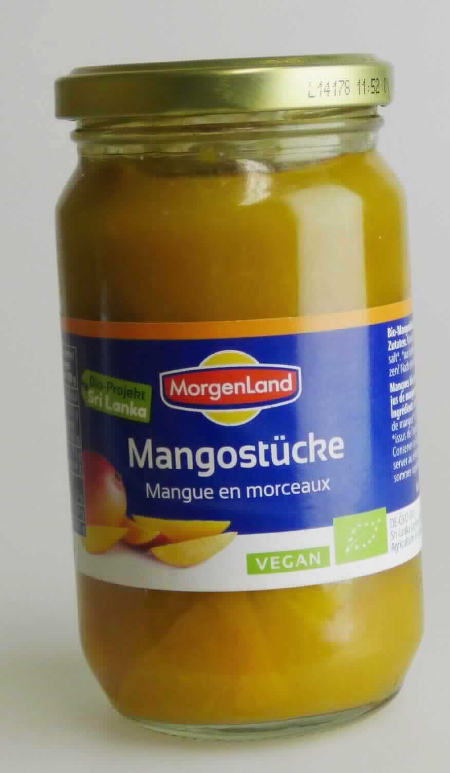 Mango, zubereitet.

Antragsangaben (als zutreffend unterstellt): Mango-Stücke, im Glas, in Ananas-, Mango- und Passionsfruchtsaft. Zutaten: Mango, Ananassaft (22 %), Mangosaft (12 %), Passionsfruchtsaft.

Beschaffenheit der vorgelegten Warenprobe: orangefarbene bis braunorange Mangostücke in einer trüben, sämigen, braunorangefarbenen Flüssigkeit. Geschmack: süß, fruchtig, säuerlich, nach Ananas, nach Mango. Aufmachung: in einem etikettierten 350 g-Originalkonservenglas für den Einzelverkauf aufgemacht (Abtropfgewicht: 205 g).
Alkohol (gemäß Zutatenliste): nicht enthalten. 
Zuckergehalt i. S. der ZAnm 2 a), Absatz 1 zu Kap 20 (gemäß Angabe): mehr als 9 GHT. 
Zugesetzter Zucker i.S. der ZAnm 3, 2. Anstrich zu Kap 20: enthalten.

Früchte, Nüsse und andere genießbare Pflanzenteile, in anderer Weise zubereitet oder haltbar gemacht, auch mit Zusatz von Zucker, anderen Süßmitteln oder Alkohol, anderweit weder genannt noch inbegriffen, andere als in den UPos 2008 11 bis 2008 97 genannt, ohne Zusatz von Alkohol, mit Zusatz von Zucker, in unmittelbaren Umschließungen mit einem Gewicht des Inhalts von 1 kg oder weniger, tropische Früchte, andere.